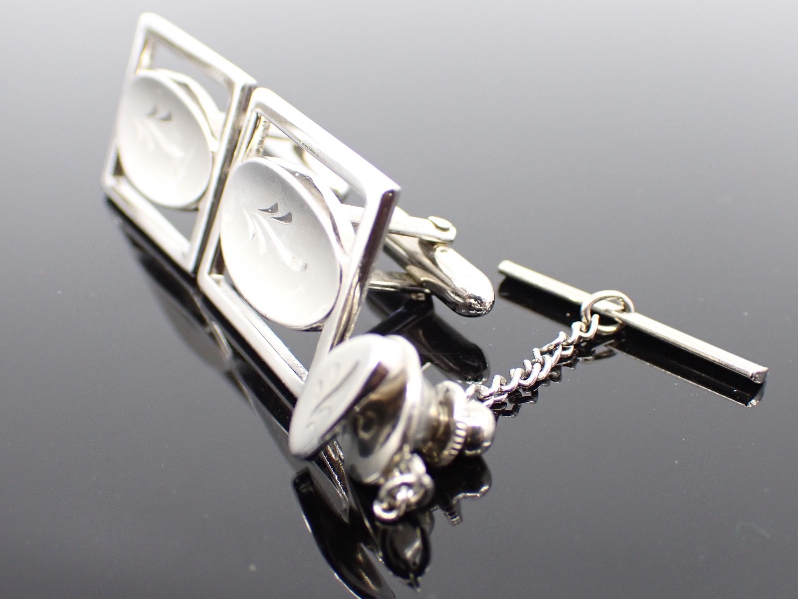 Vintage Swank Silver Tone Cufflinks Tie Tack Set Etched Oval Mid Century Modern