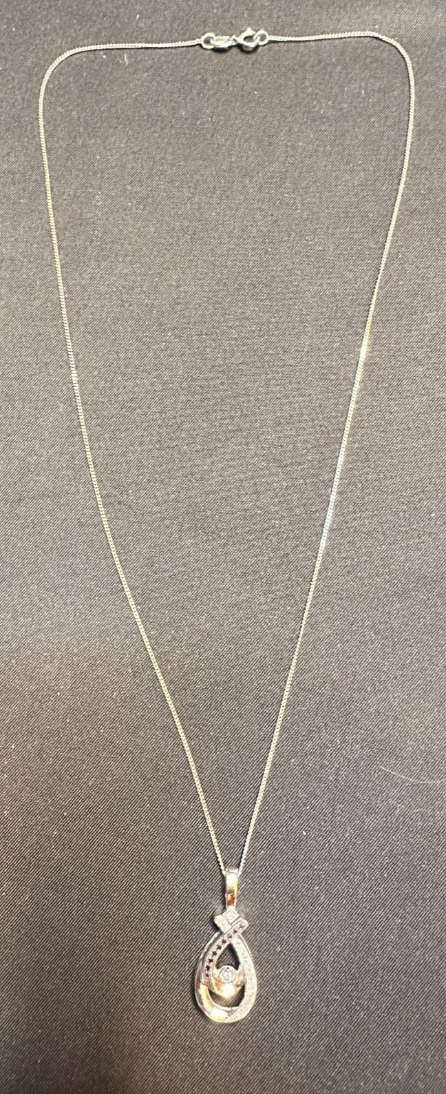Kay Jewelers 925 KSJ Silver Teardrop Pendant w Diamonds, 925 Silver Link Chain