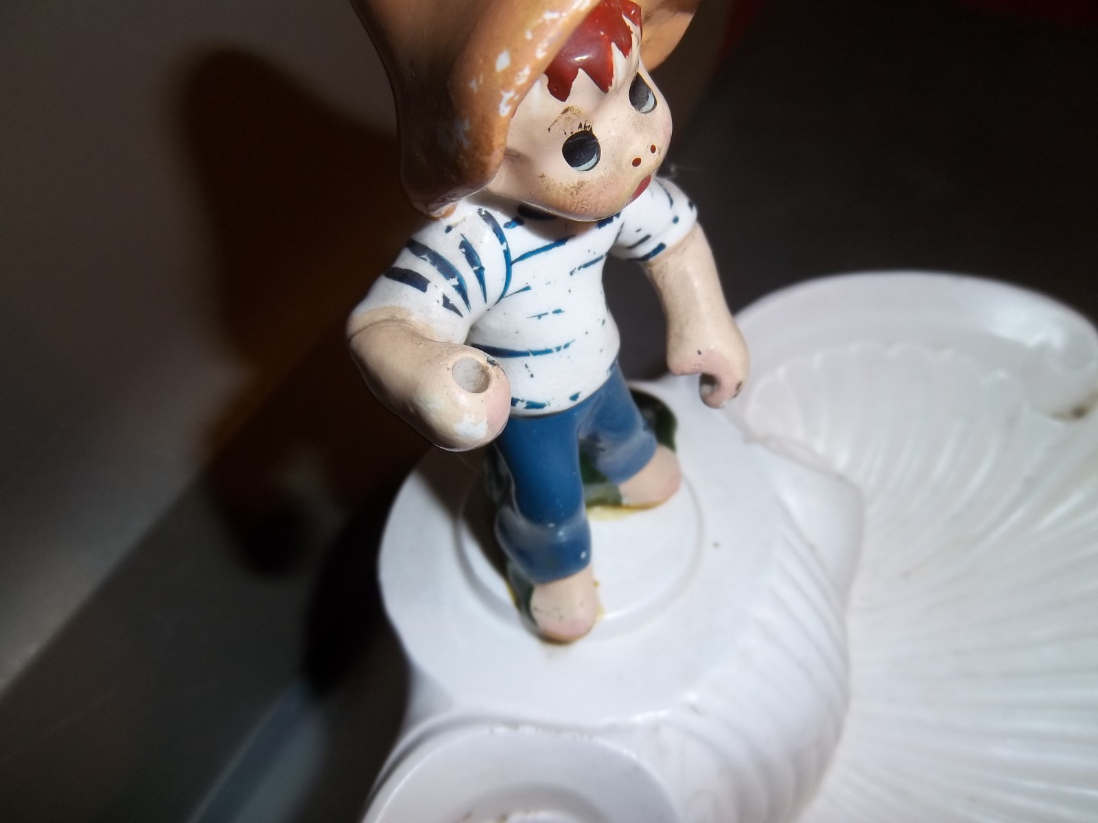 M.H. Daniels & Co. Boy Fishing In Clam Shell Jewelry Holder (No Fishing Pole)