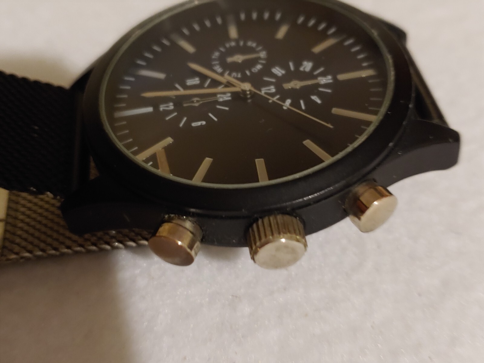 Accutime Watch Corp – Men’s Watch – #0118 – NEW Battery – Works good