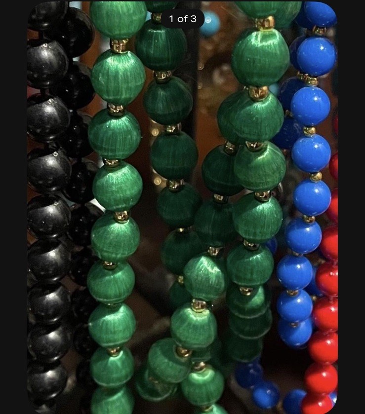 Lot Vintage, Red Green Blue White Chunky Beads Necklace, Free Gift