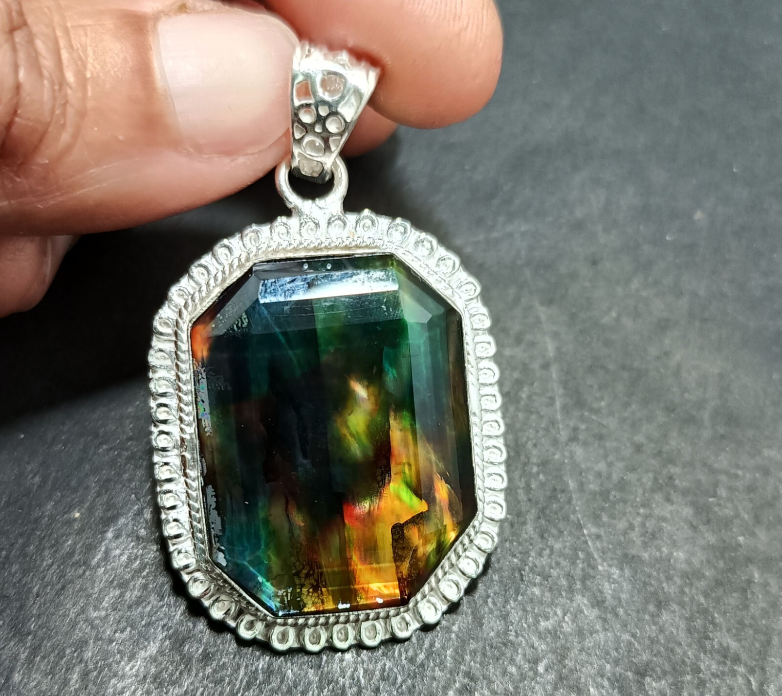 Certified 65.45 Ct Natural Ammolite 925 Solid Silver Pendant Loose Gemstone
