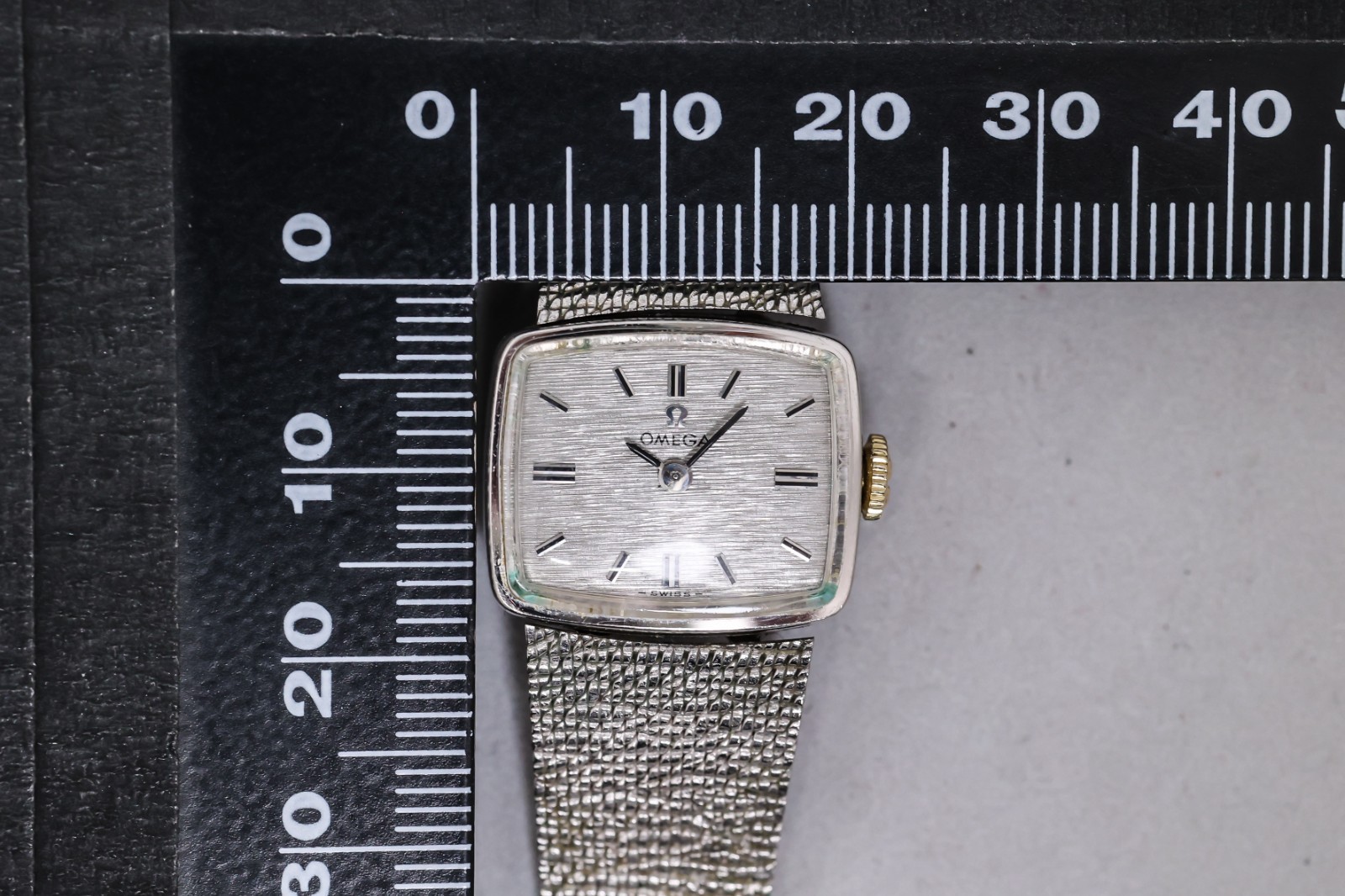 14K GF *Vintage 1971* OMEGA De Ville Cal.485 Manual Winding Linen 17J 20mm Women