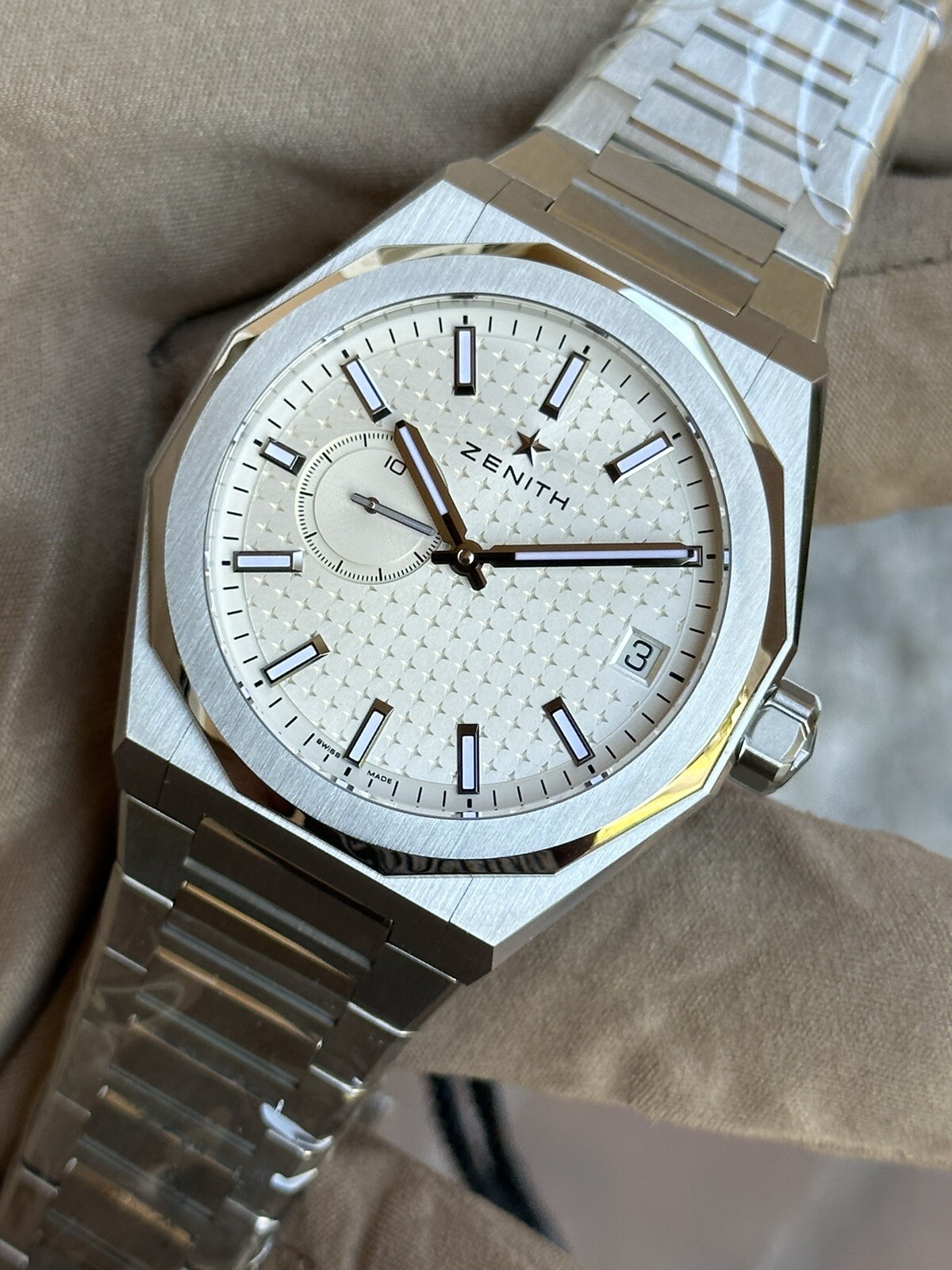 2023 Zenith Defy Skyline Silver White Dial 03.9300.3620/01.I001