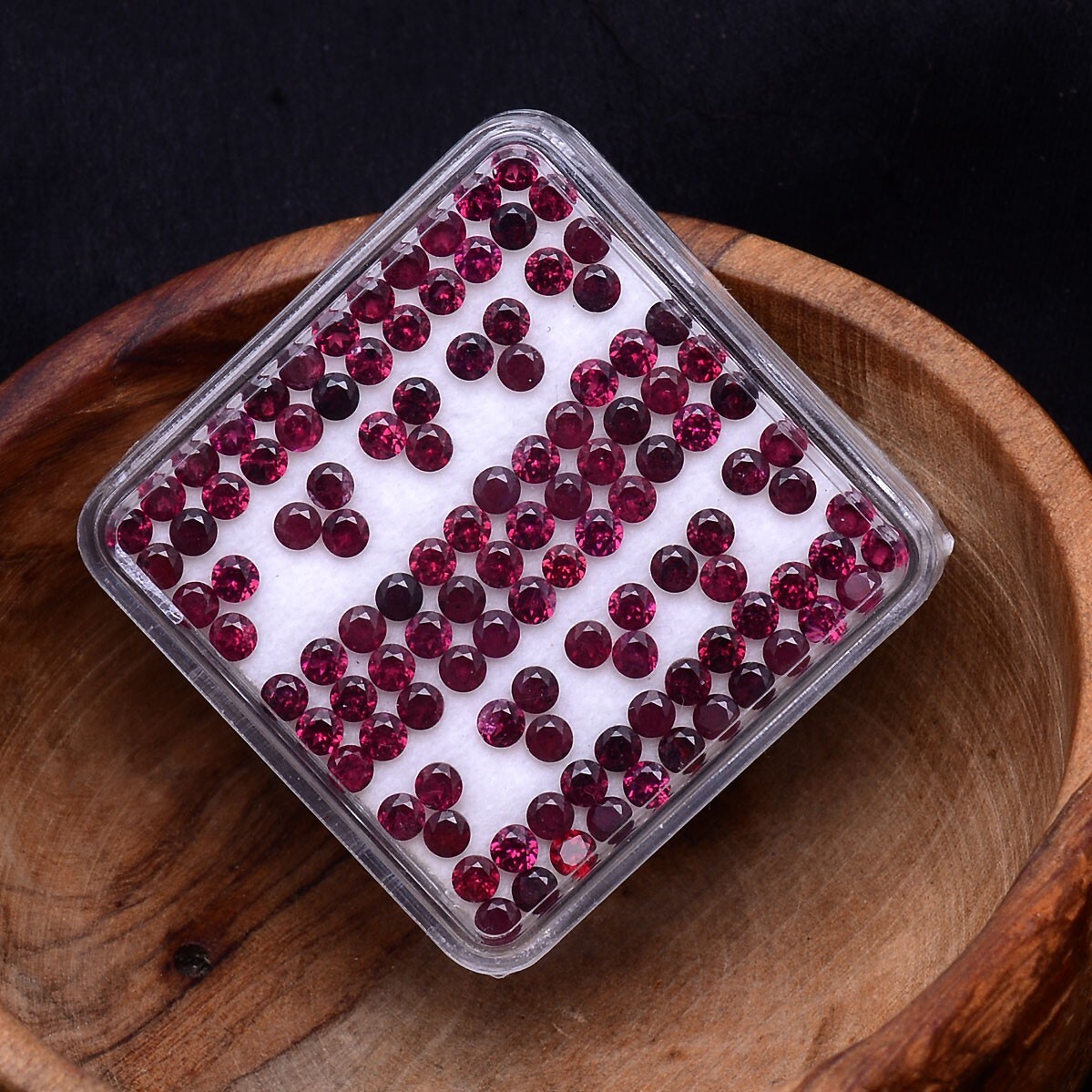 114 Pcs Natural Rhodolite Garnet 2.70mm Round Cut Untreated Sparkling Gemstones