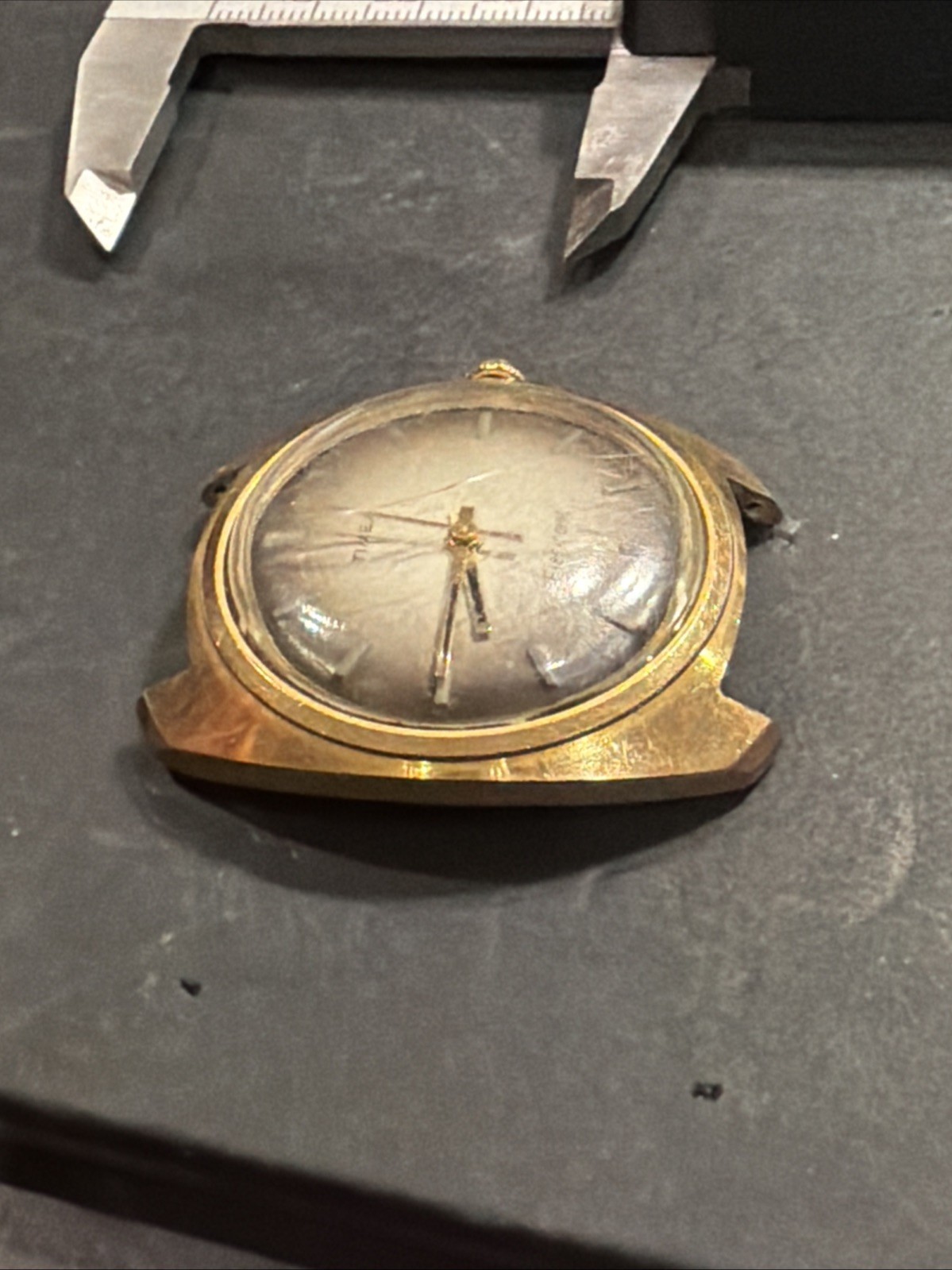 AJ21 VTG Timex Electric Dynabeat Watch Large Case GoldTone Parts Repair Restore