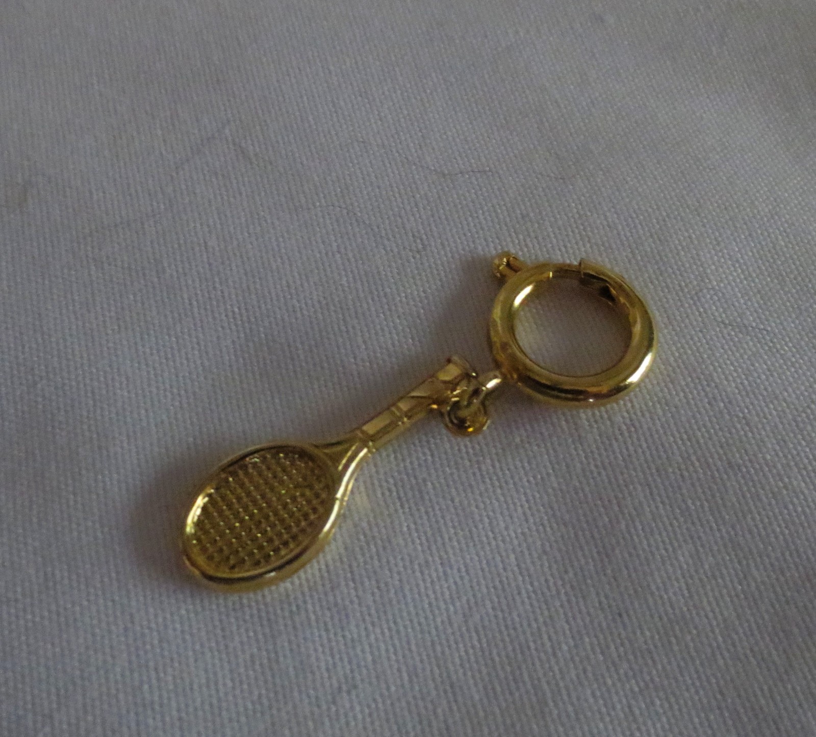 TENNIS RACKET CHARM Pendant Gold Tone Secure Clip Clasp Vintage Sporting Jewelry
