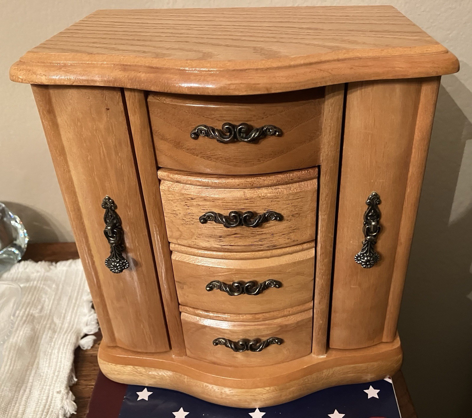 Vintage Oak Table Top Mele Style Jewelry Box Mirror, 3 Drawers EUC Rare Version!