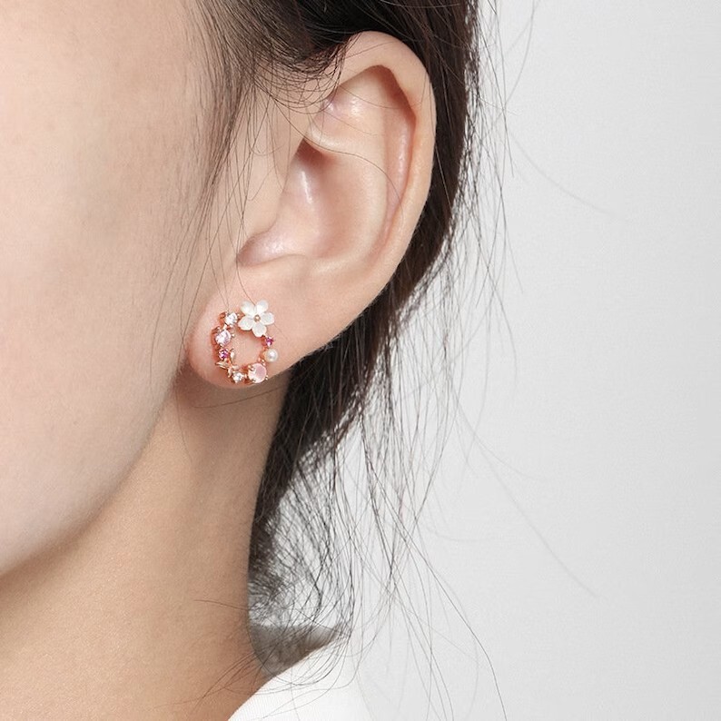 925 Sterling Silver Circle Flower Pearl Dainty Minimalist Women Stud Earrings