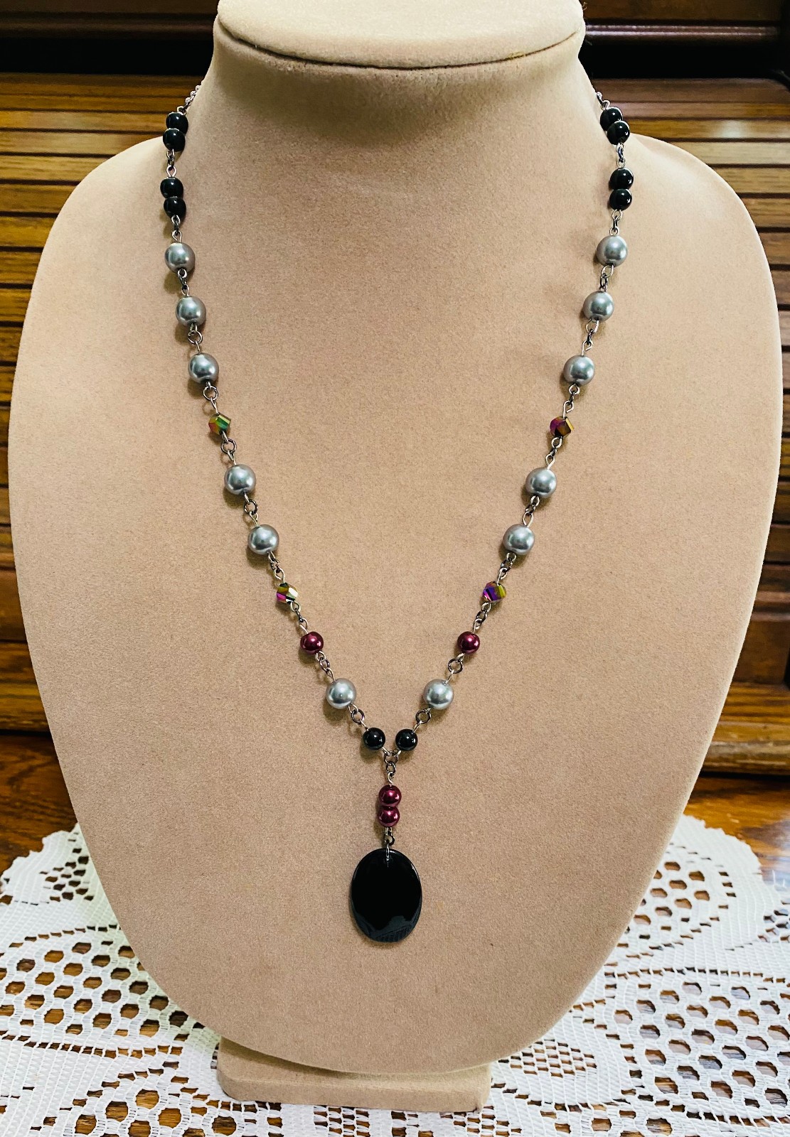 Handmade bead-link necklace gray burgundy black oval stone pendant