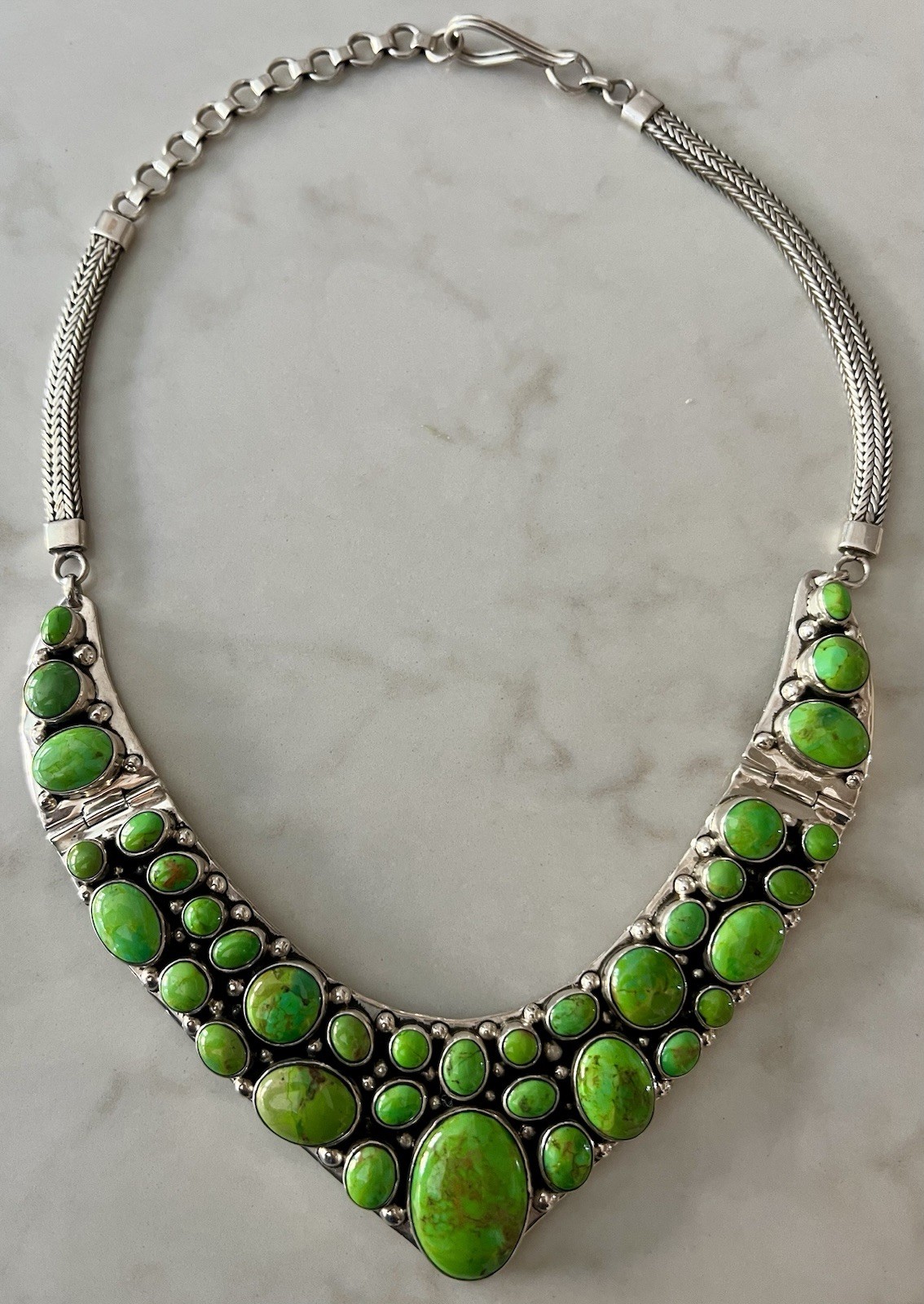 SOUTHWEST STYLE LIME GREEN TURQUOISE STERLING SILVER ARTISAN BIB COLLAR NECKLACE