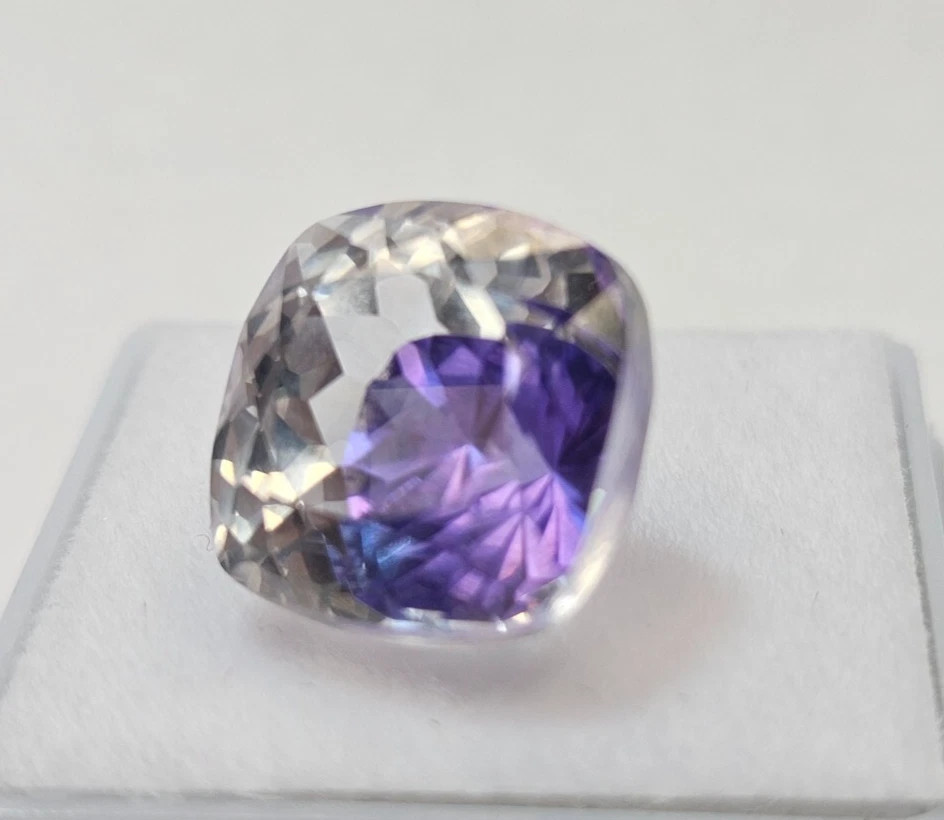 Natural Pitambari Sapphire Cushion Cut 13.20 Ct Loose PK Gemstone Certified