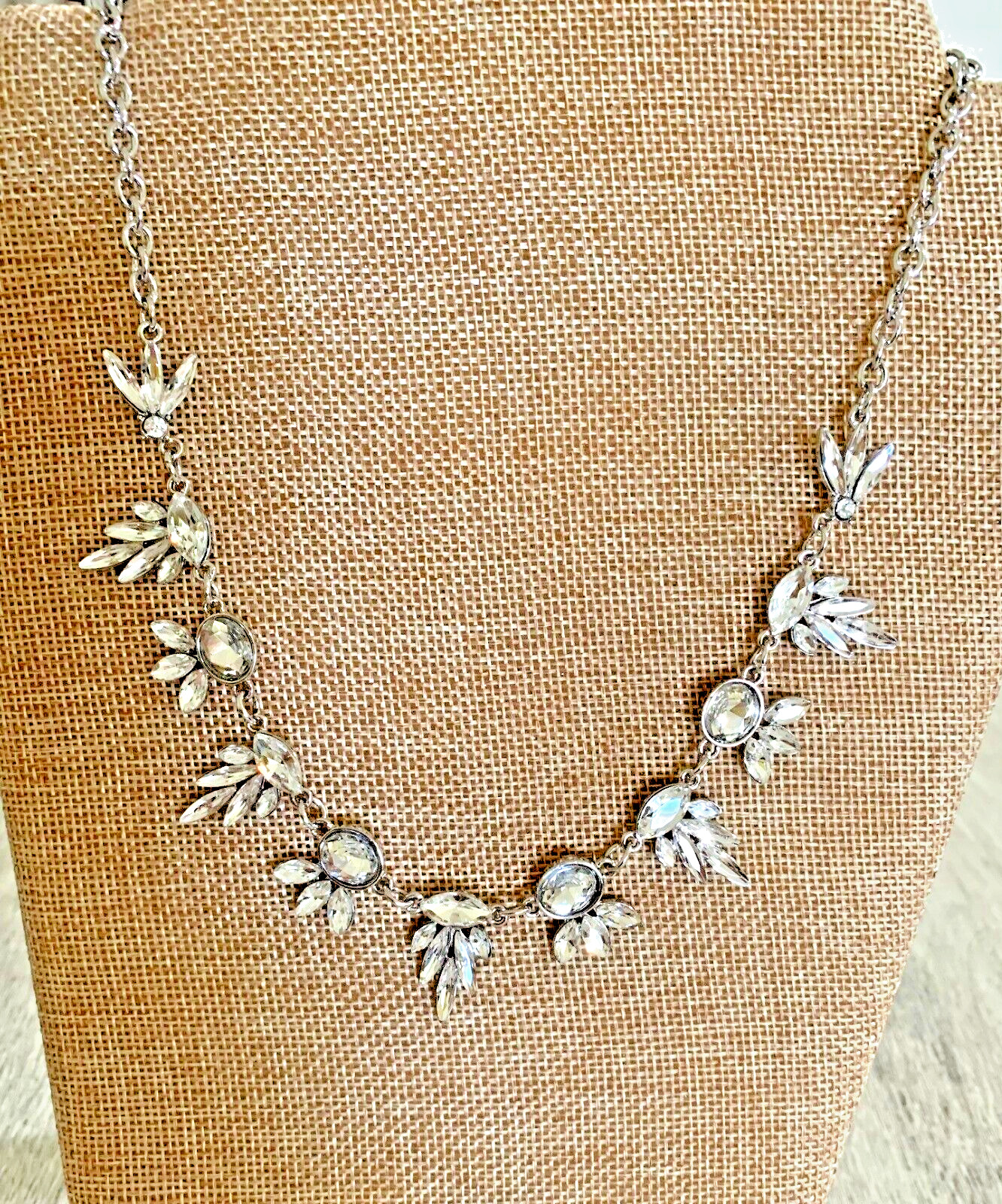 Lovita & Co 18″ Silvertone Crystal Necklace Set w Crystal Stud Earrings