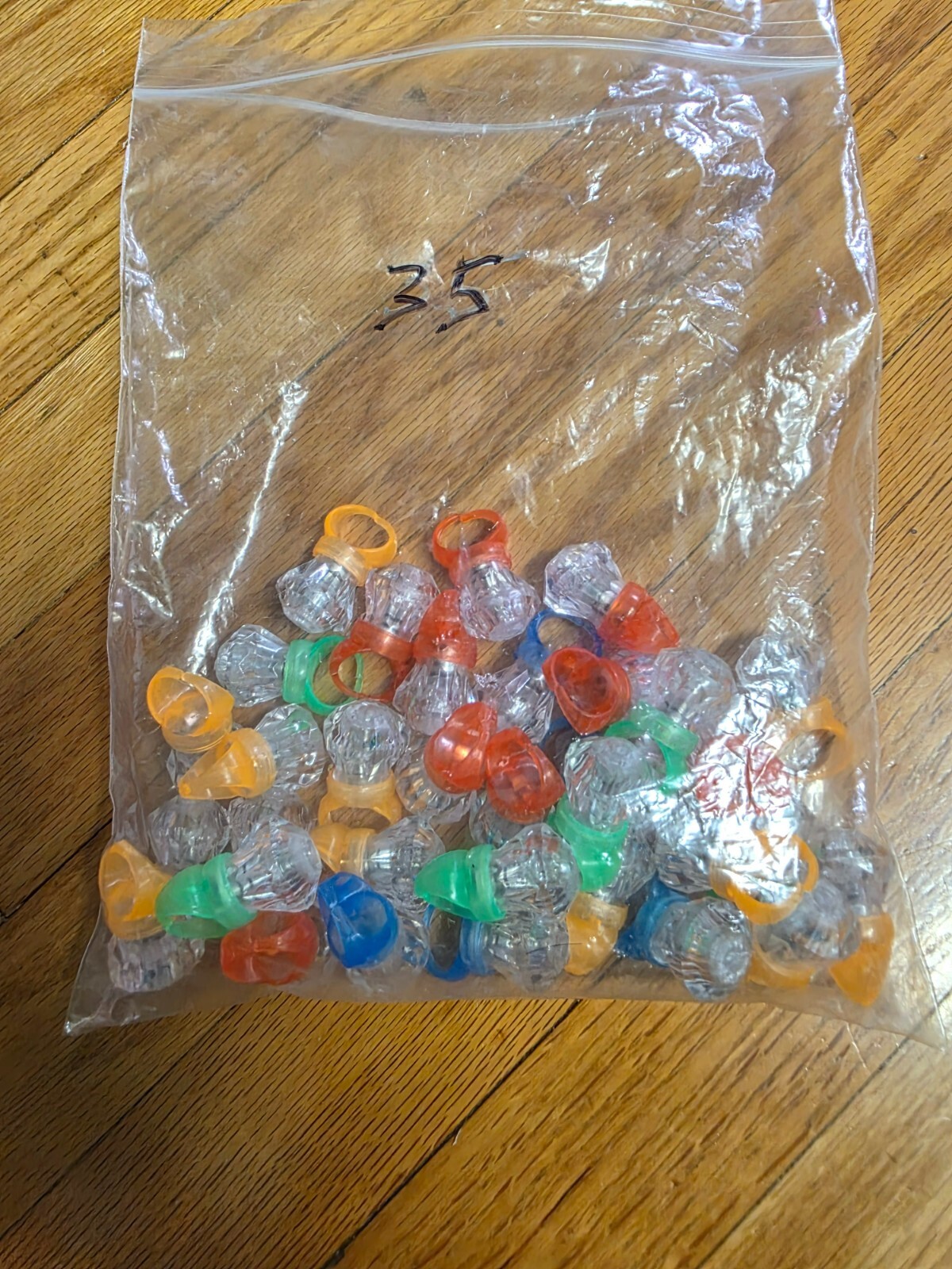 Light Up ring – lot of 35