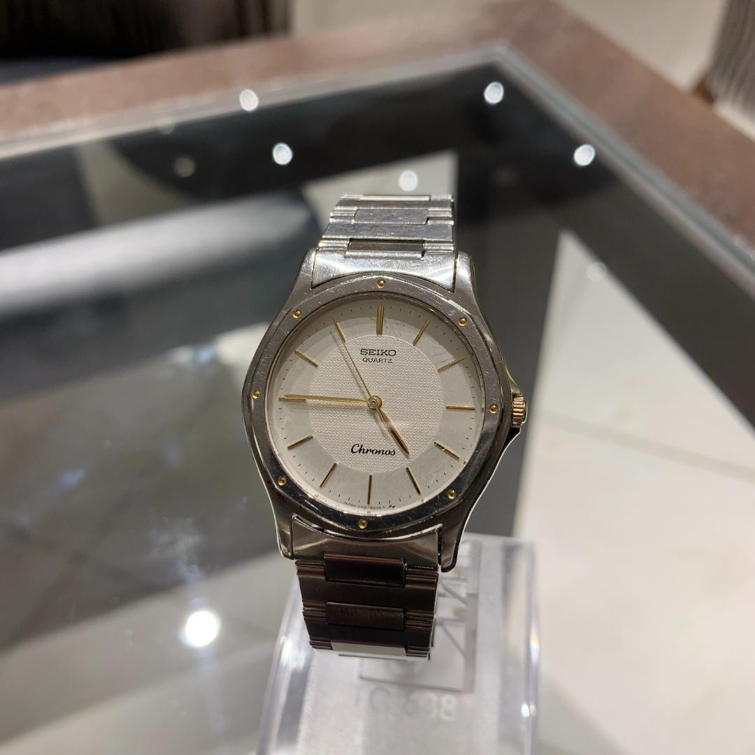 SEIKO Chronos wristwatch, silver and gold, quartz movement, new battery replaced