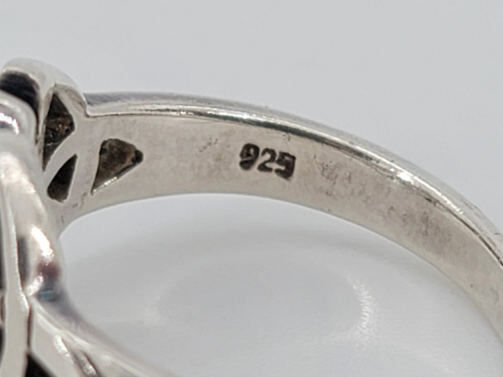 925 PSCL Marked Peter Stone Sterling Silver Celtic Knot RING