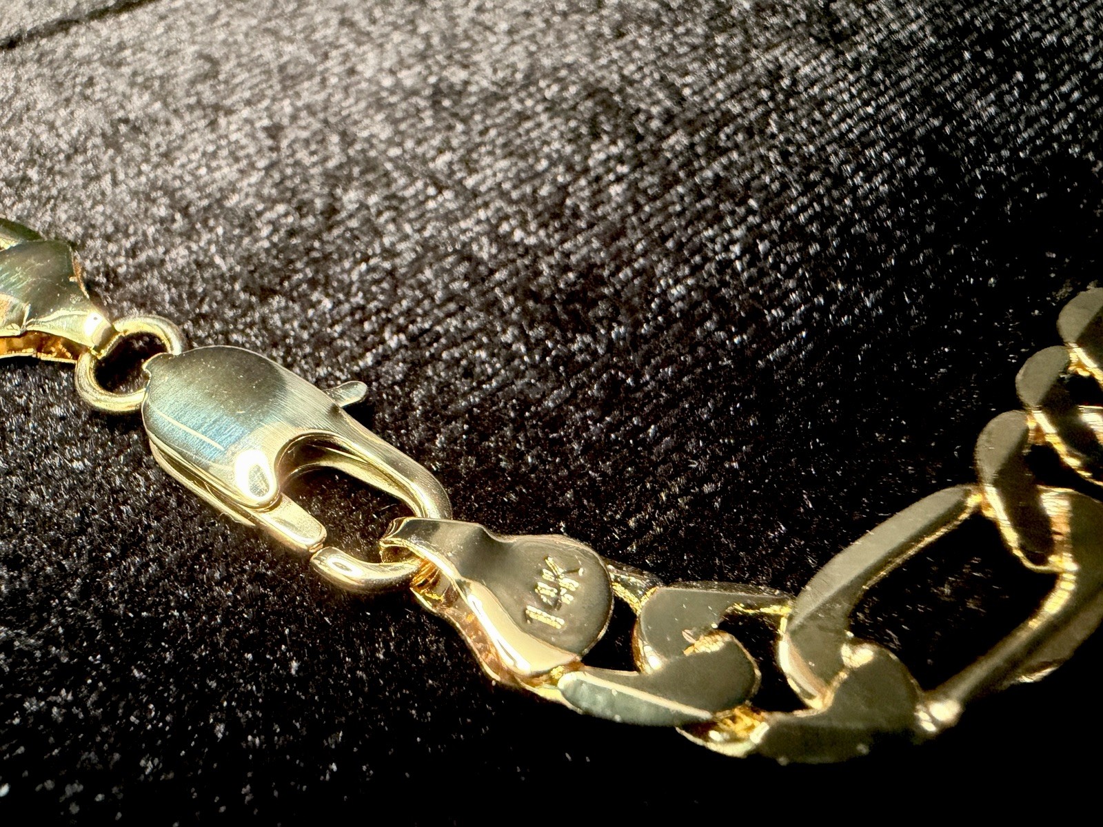 Figaro 24in 8MM 14K Stamped Gold Filled Necklace. Nice! Brand new.