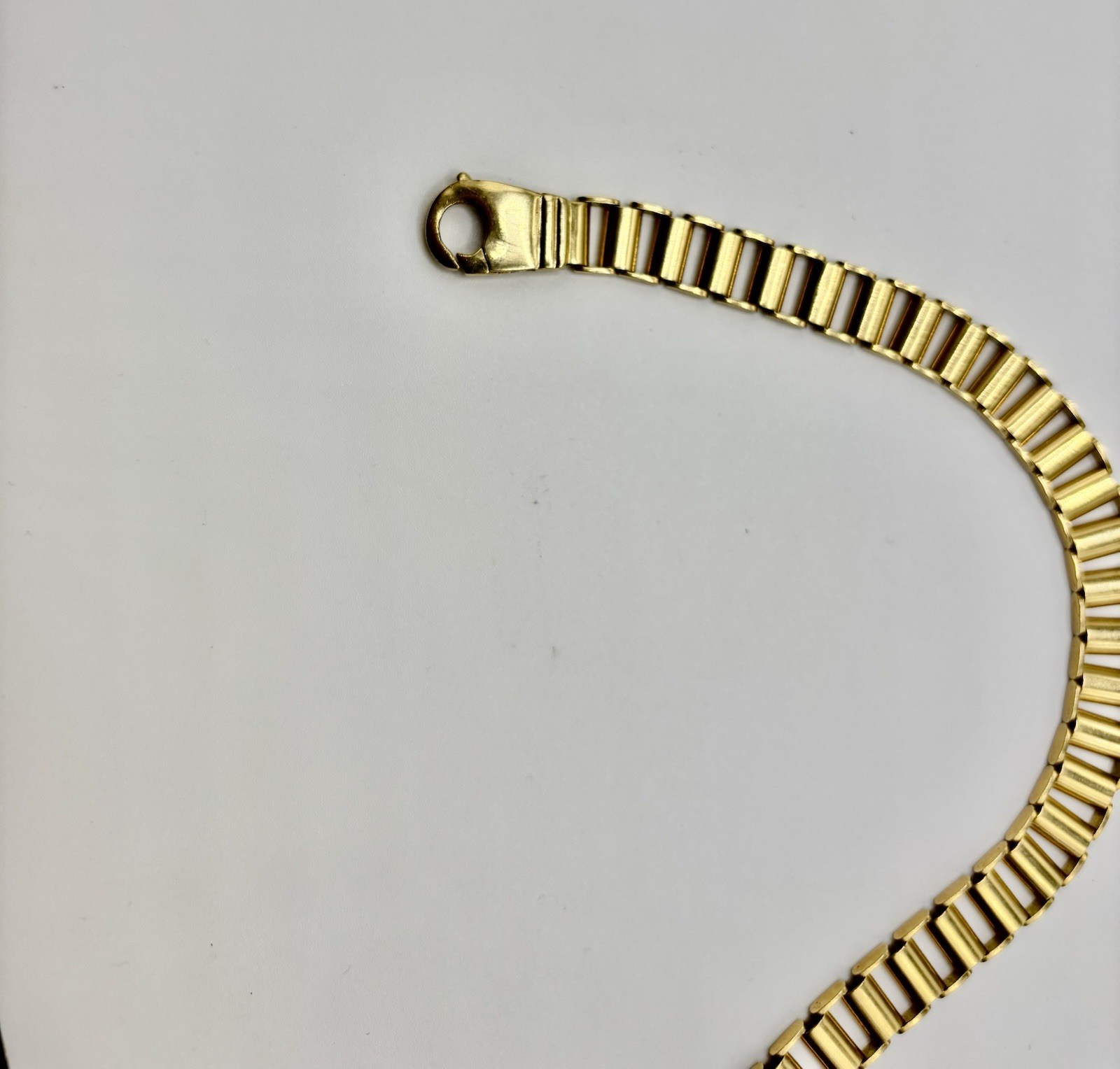 MENS ITALIAN 18K GOLD 8.5 INCH FLAT CURB LINK BRACELET 25 Grams