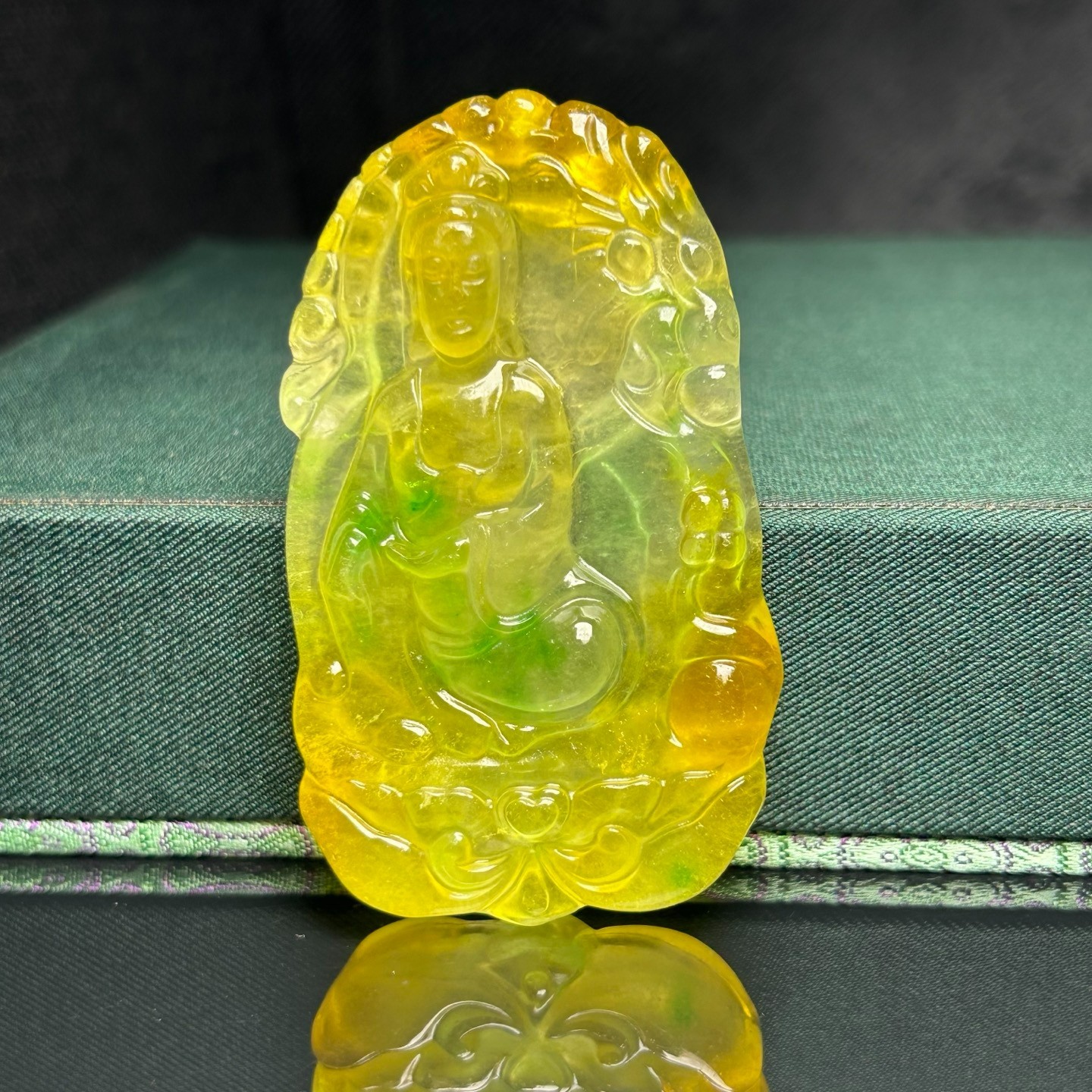 Nature ice yellow Burmese jade Jadeite Carved dragon Kwan-yin Pendant&Necklaces