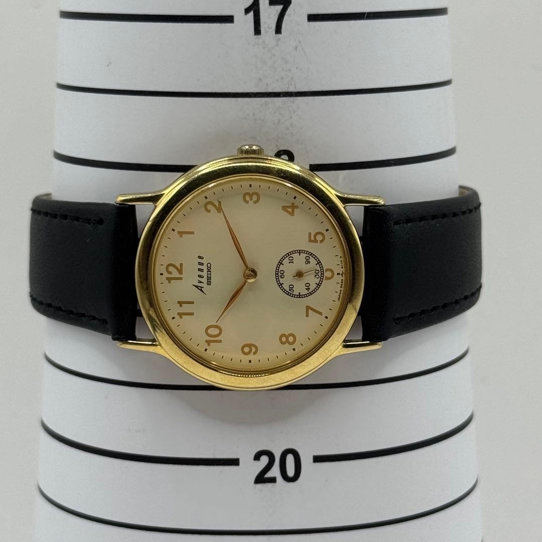 Working Item SEIKO Avenue Quartz New Battery Small Second Watch