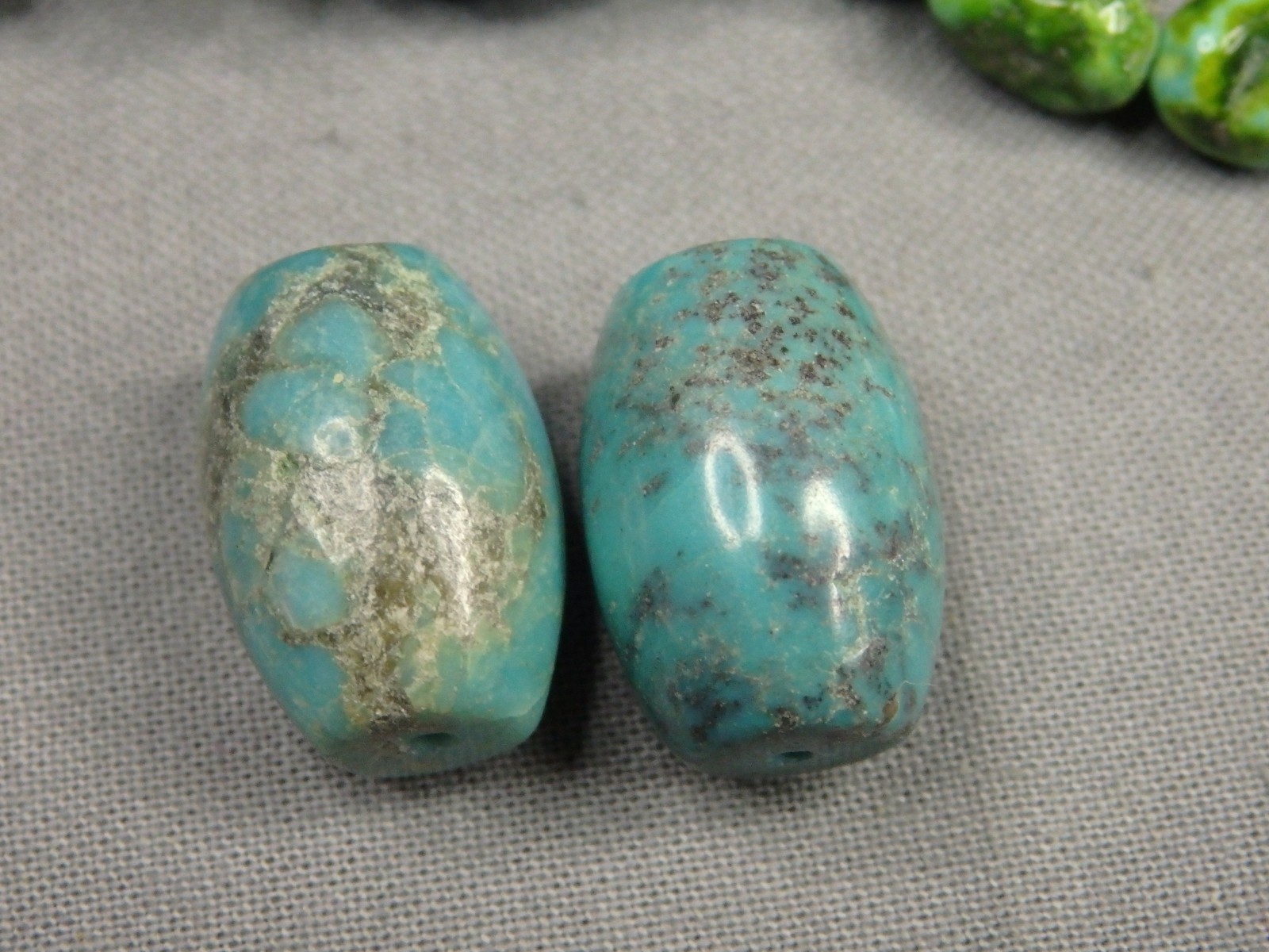 Lot of 2 CAMPITOS TURQUOISE 18x13mm Barrel BEADS 45cts Gemmy Smokey Blue #6