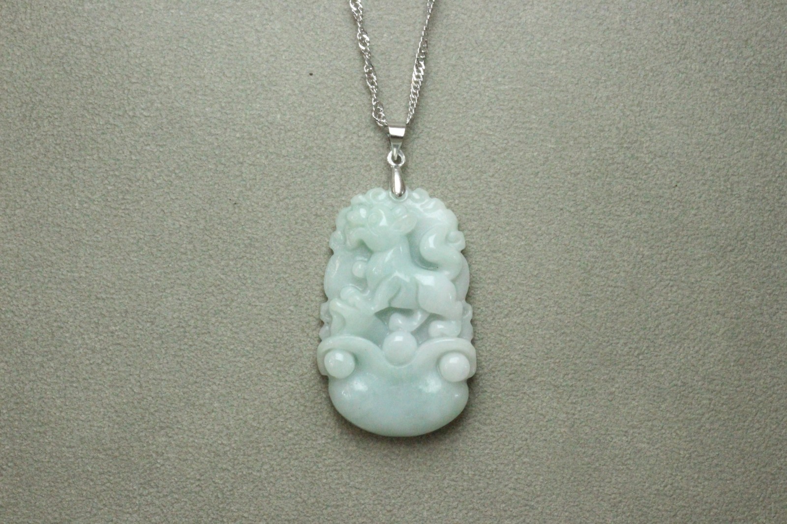 Natural White green A Jadeite jade Hand-Carved dog (Chinese Zodiac) Pendant