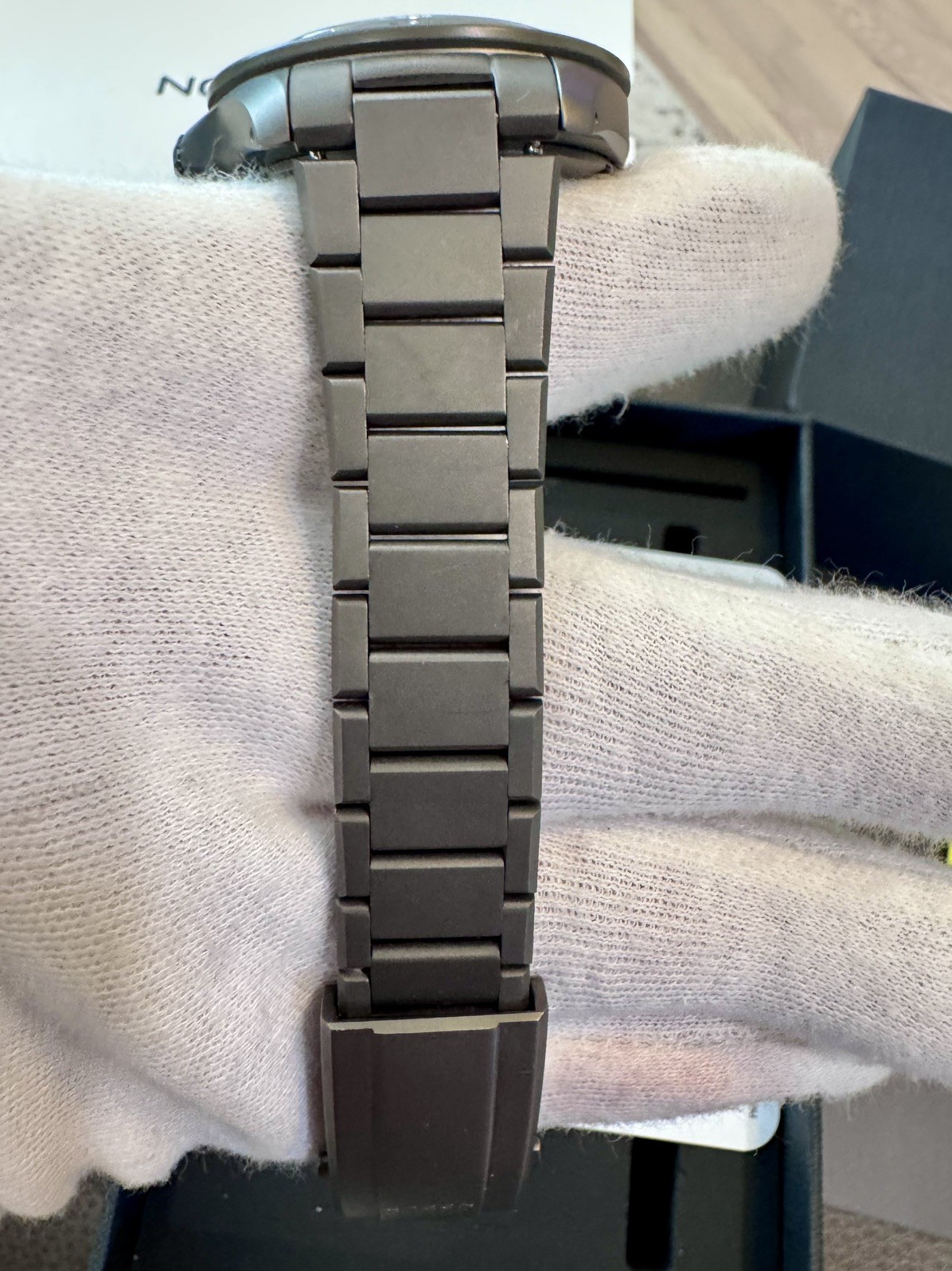 NODUS x RAVEN TRAILTREKKER Field GMT Clay 39.5mm, box & papers- only one on Ebay