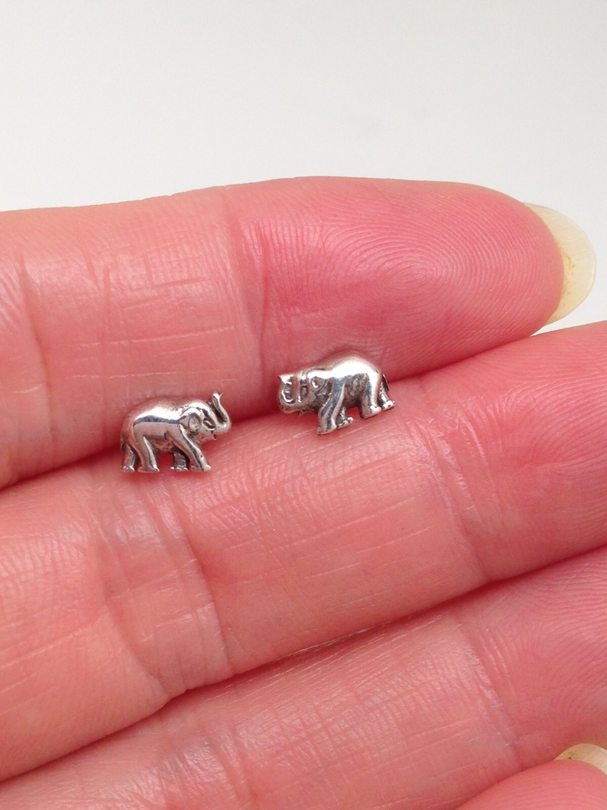 925 Sterling Silver Baby Elephant Stud Earrings Women Girls Dainty Studs 7mm