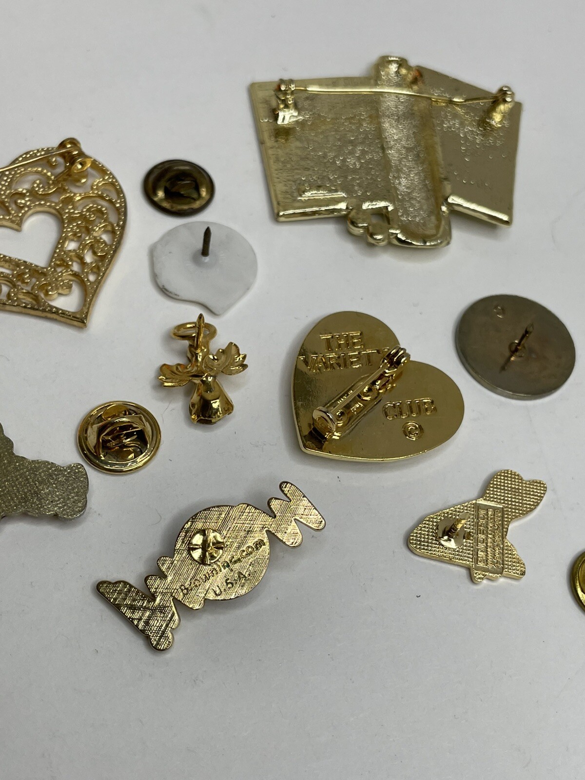VTG 9 Brooch Pin Lot AJC Bingo Lover Card, Cabbage Patch Doll, Hearts, Angels+