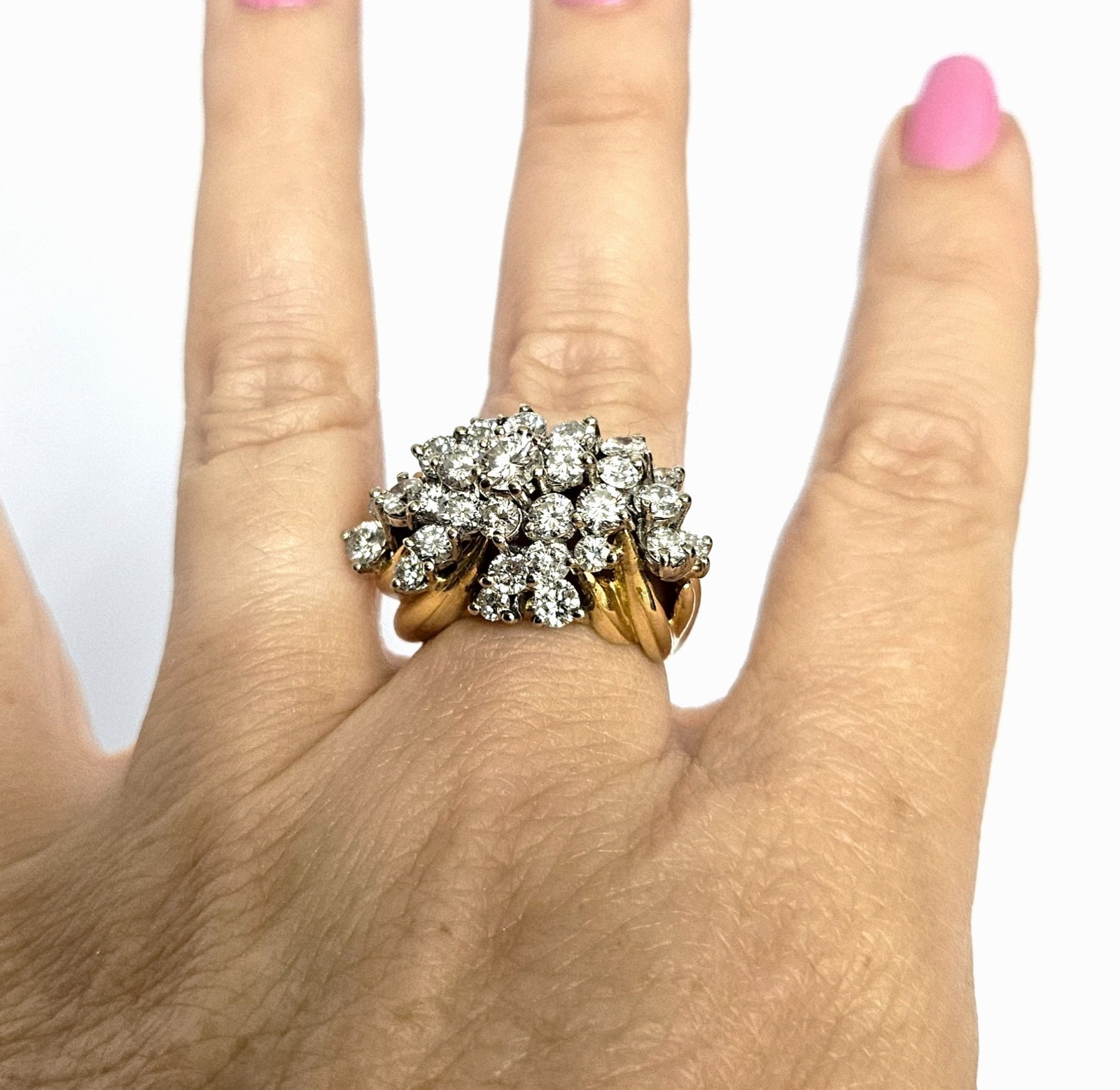 VVintage 18K Gold 3.49 CTW Diamond Cluster Ring H-I SI1-2 Size 6 Estate
