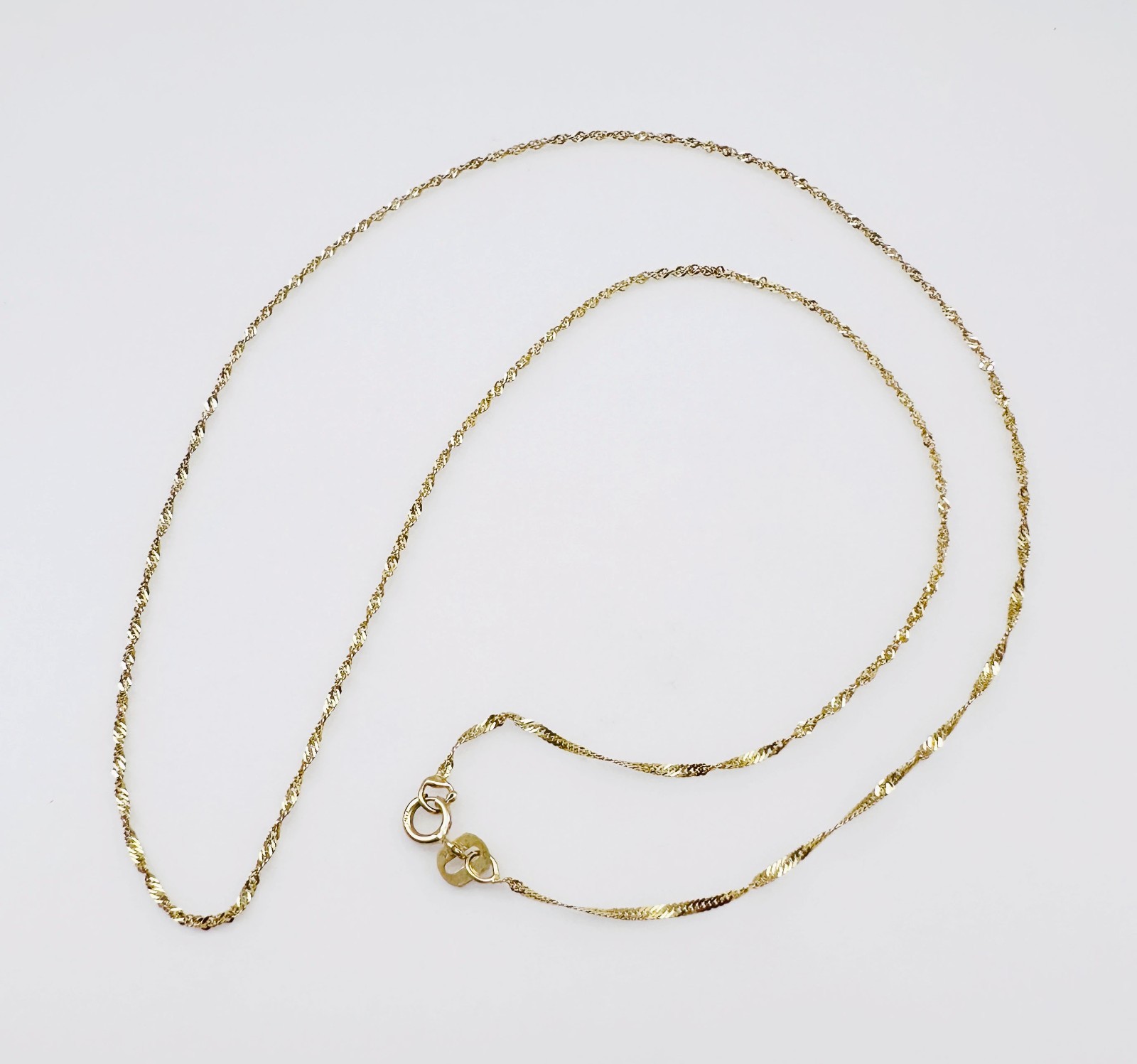 Solid 10K Yellow Gold Italian Singapore Link Chain Necklace, 1mm, 17 7/8″