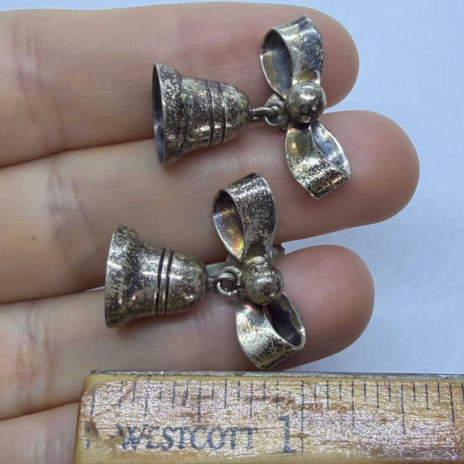 Vtg Damaso Gallegos Sterling Silver Mexico Jingle Bell Bow Earrings Screwback DG