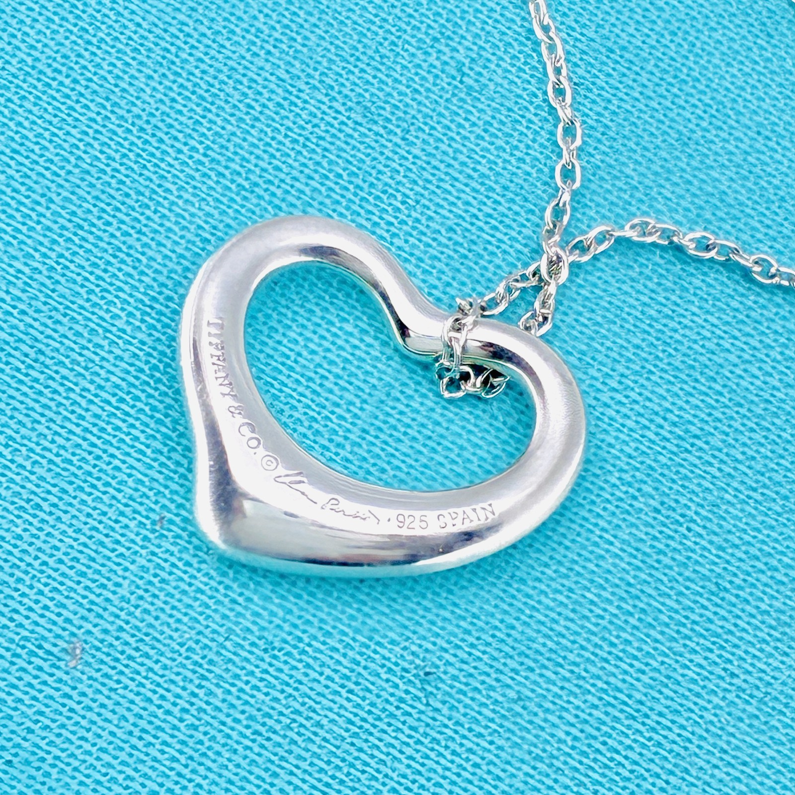 Tiffany & Co. Small Open Heart Pendant Necklace Elsa Peretti Sterling Silver925