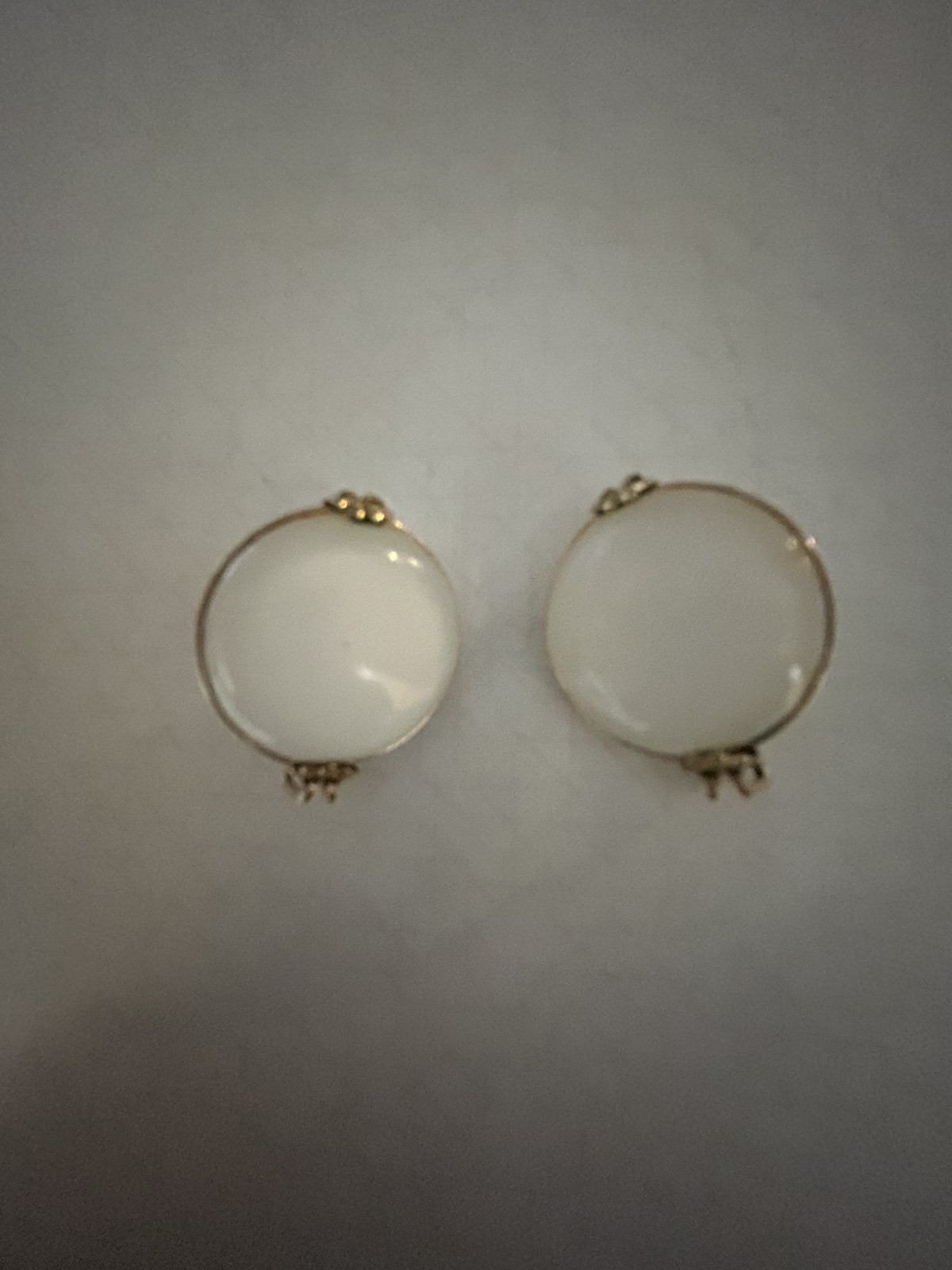 Vintage White Iridescent Glass Hillcraft Slide Earrings Gold Tone EUC