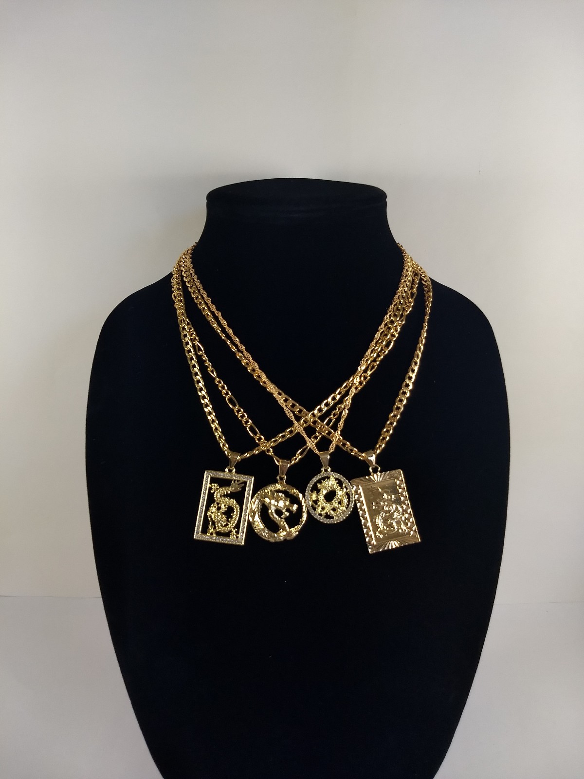 Dragon Pendant Necklace Lot 4 Gold Tone Pendants Chains Modern Rectangle Round