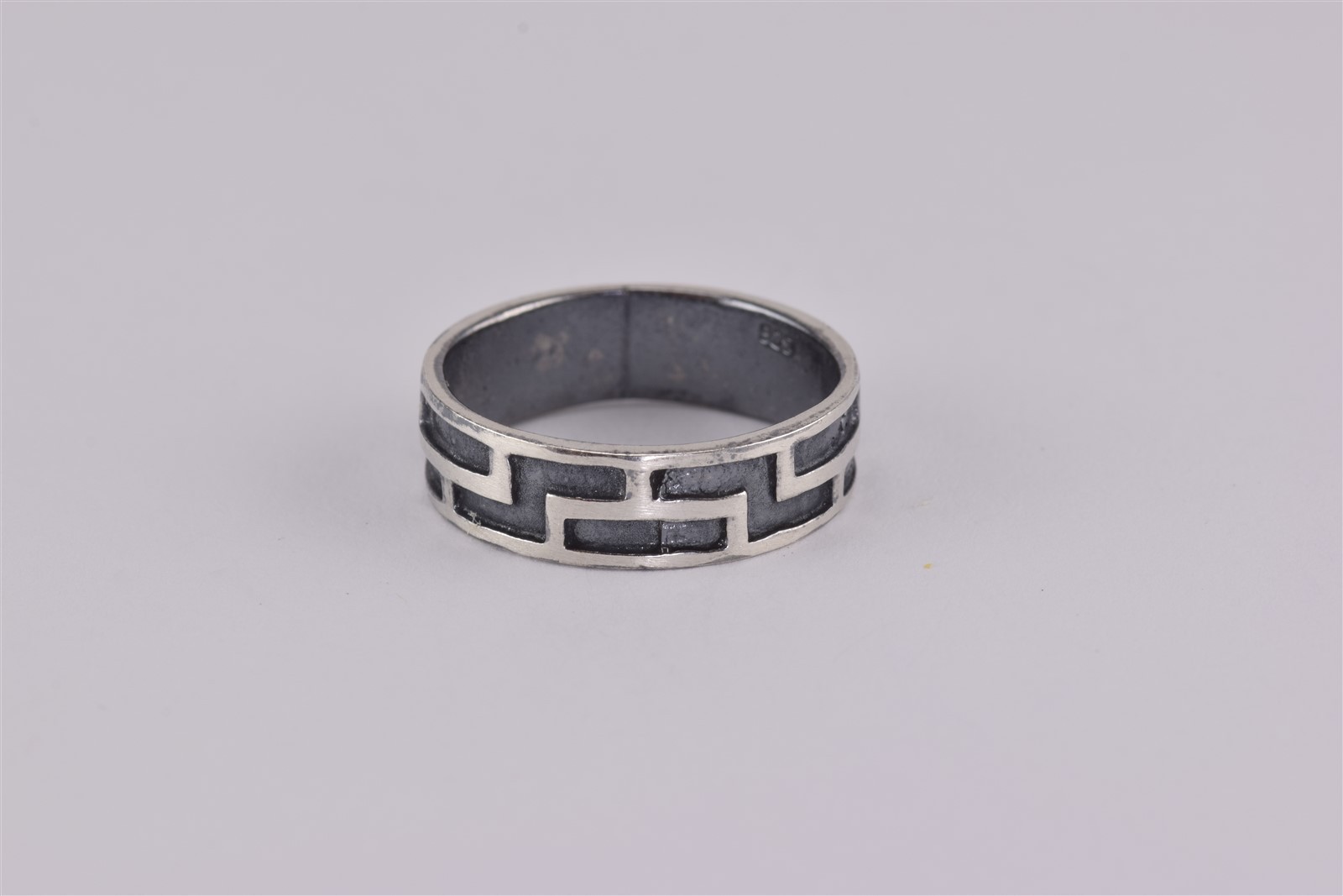 Sterling Silver 6.5mm Interlocking Block Oxidized Carved Band Ring 925 Sz: 9