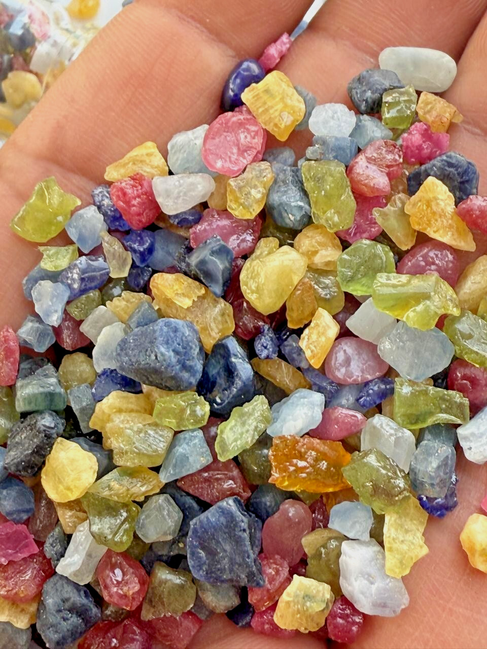 Extreme Quality Multi Sapphire Rough, Heated Treated Rough 3 To 5 MM – 200 Ct