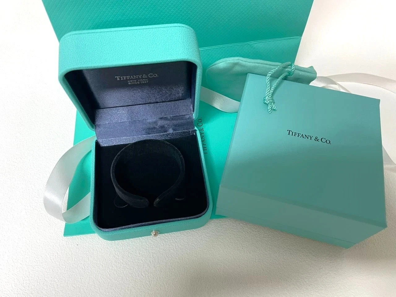 Tiffany & Co Watch or Bracelet Presentation Gift Storage Box in Blue Leather