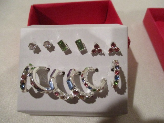 AVON Radiant Rainbow Earring Pack 6 pairs of Hoops & Studs 1/2″ D Multicolored