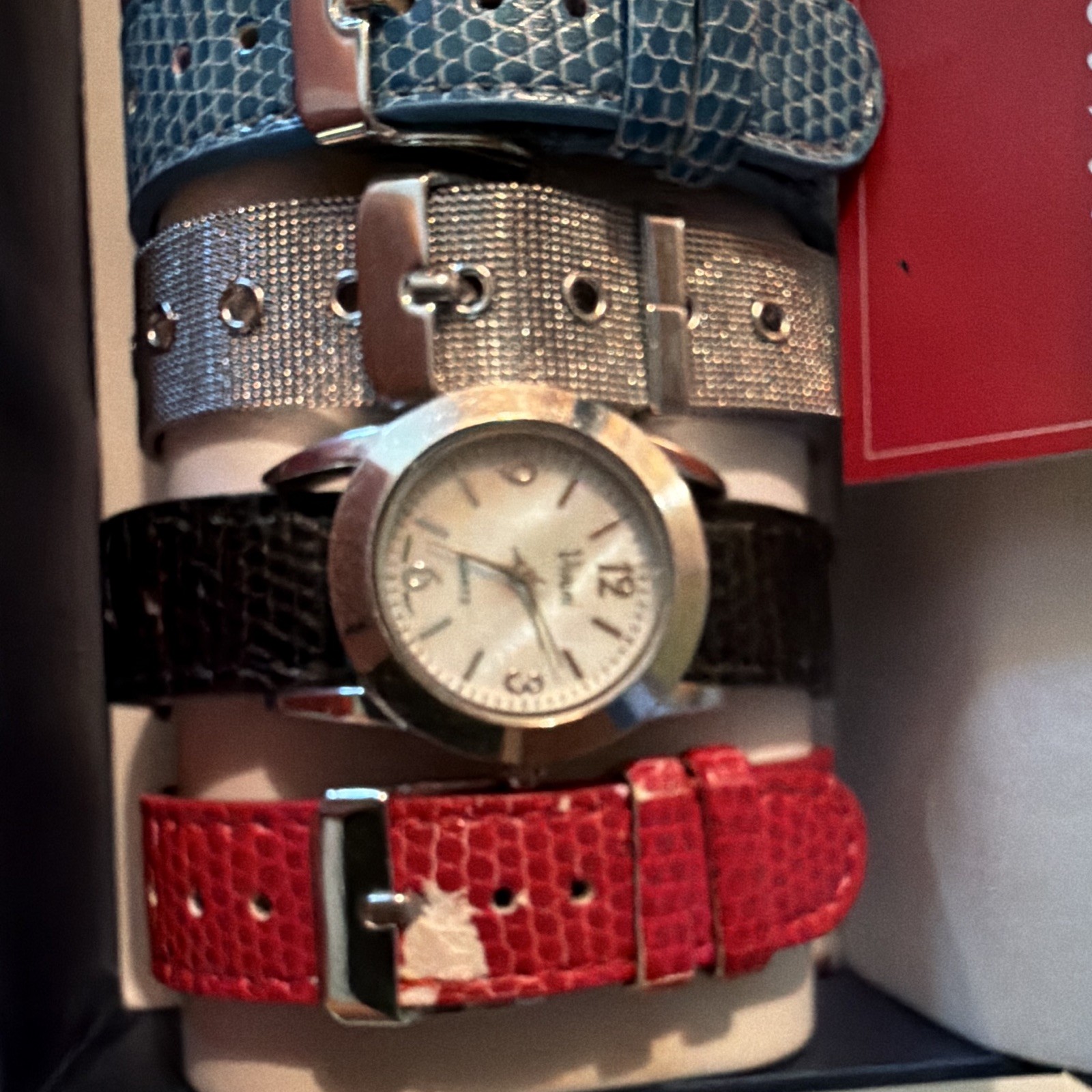Vivani Women’s Quartz Analog Silver Dial Watch w/ Leather Straps & Box New Batt