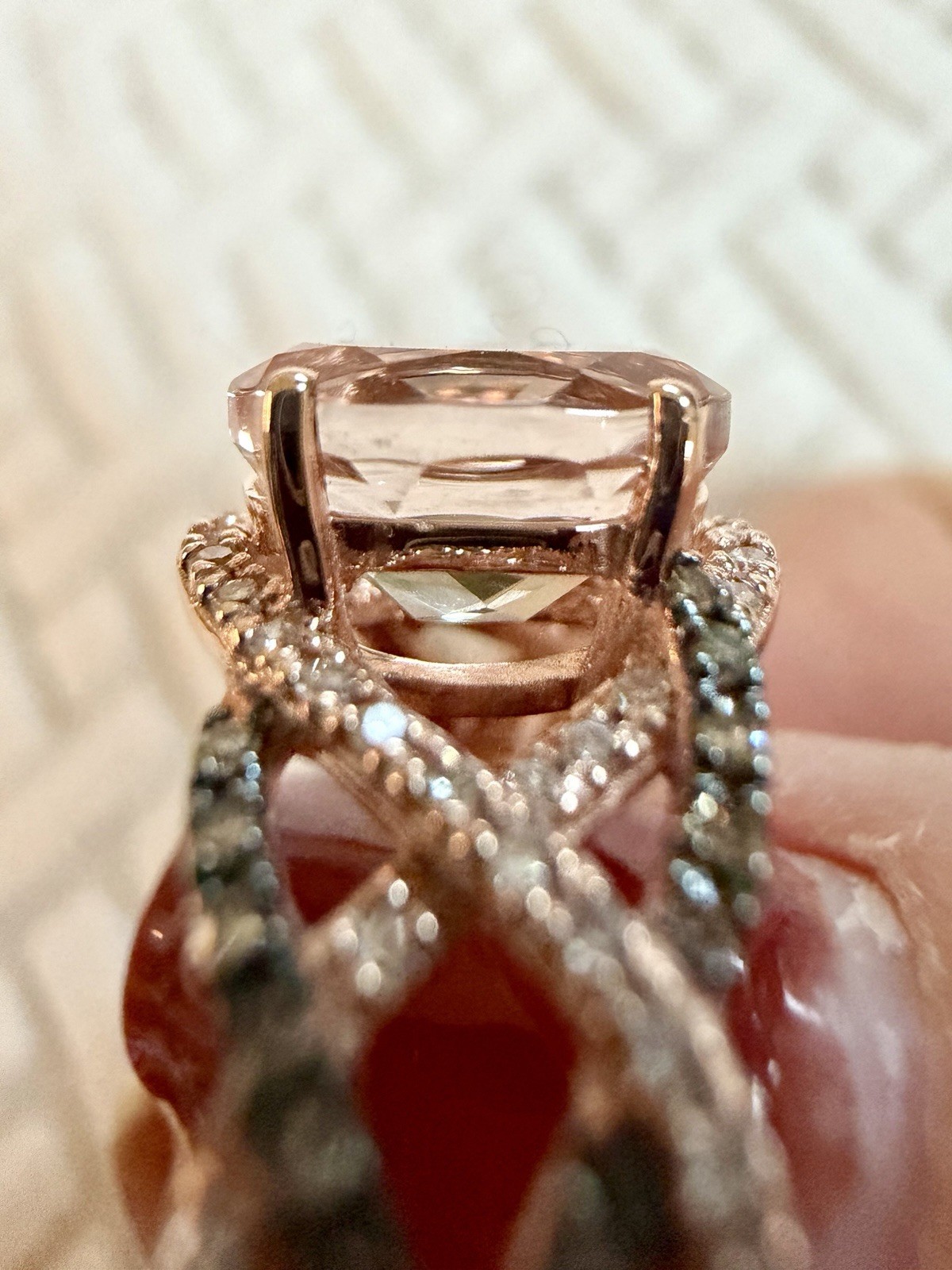 Brand New 1.90 Ct Morganite Ring In Rose Gold With .39ct Of Diamonds