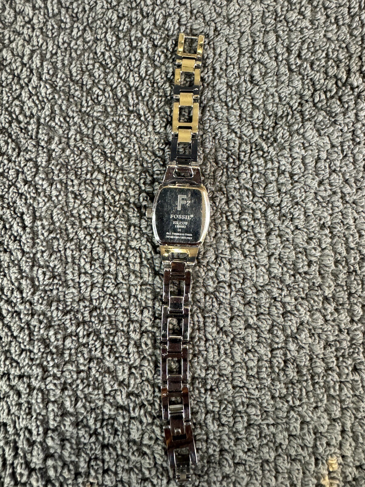 Fossil Watch F2 ES-1570 New Battery some scuffing on crystal see pic