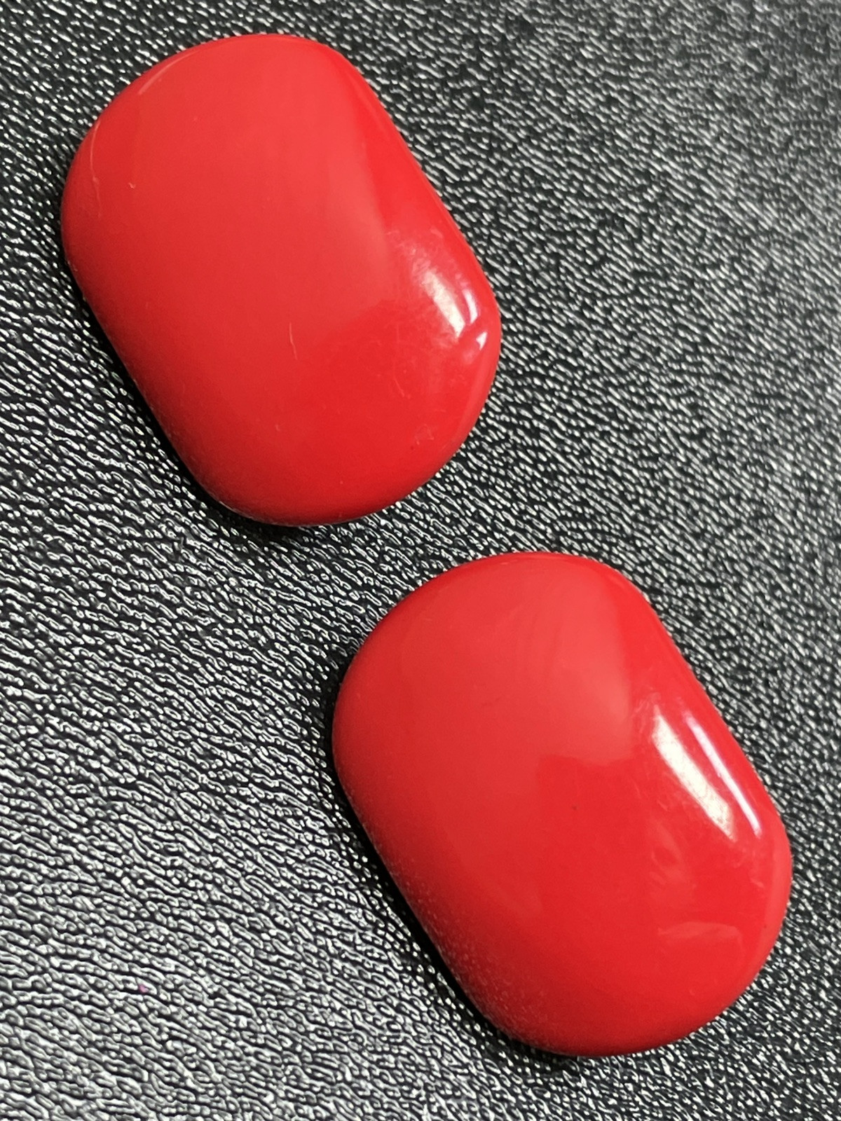 Vintage 1” Red Enameled Lucite Drop Earrings