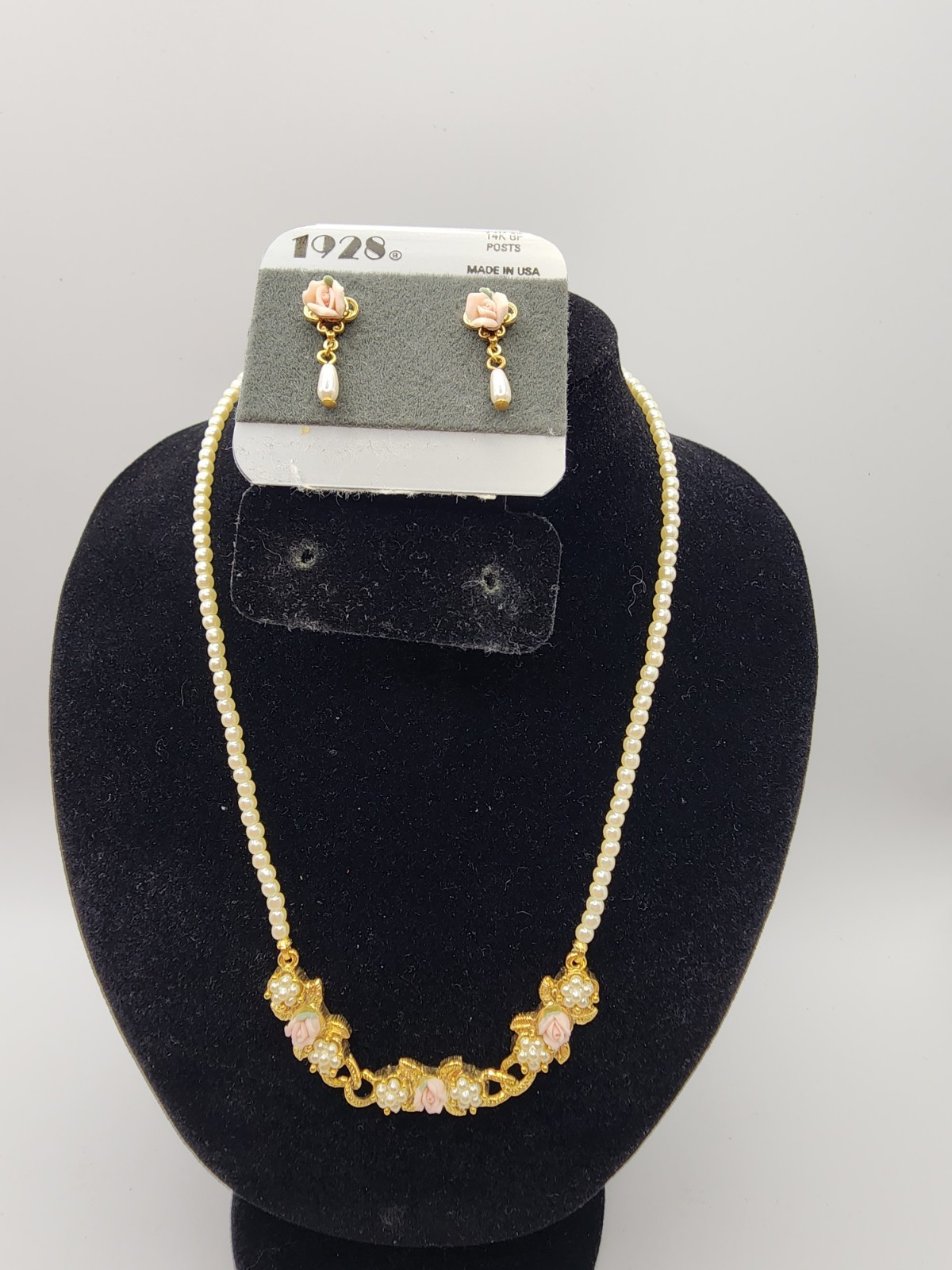 1928 Vintage Porcelain Rose Pearl Choker Necklace Earrings Set Victorian Revival
