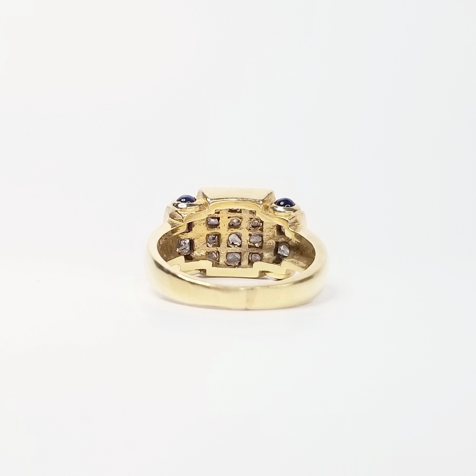 18k 2.0CTW Diamond Ring w/ Cabochon Sapphire Accents Size 6.45 – Great Condition