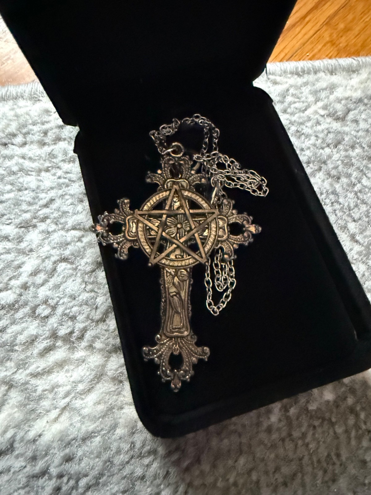 Large Cross Pentacle Pentagram Necklace Pendant Floral Filigree Victorian Vintag
