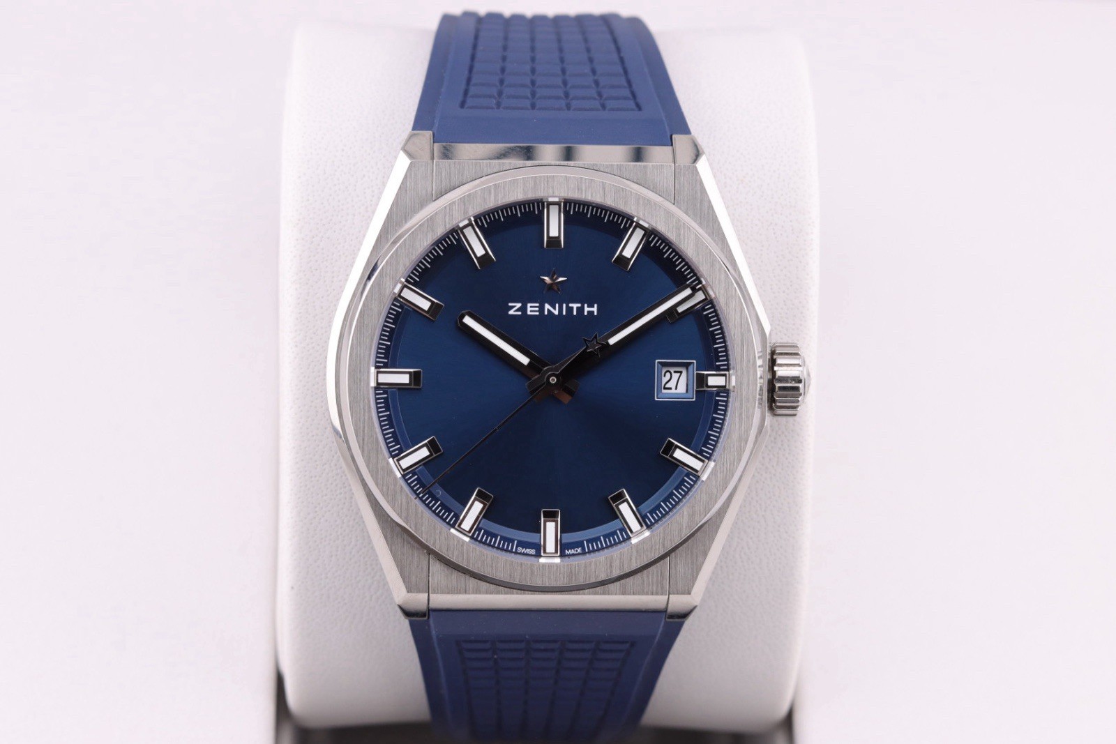Zenith Defy Classic 95.9000.670/51 .R584 Automatic 41mm Men Watch