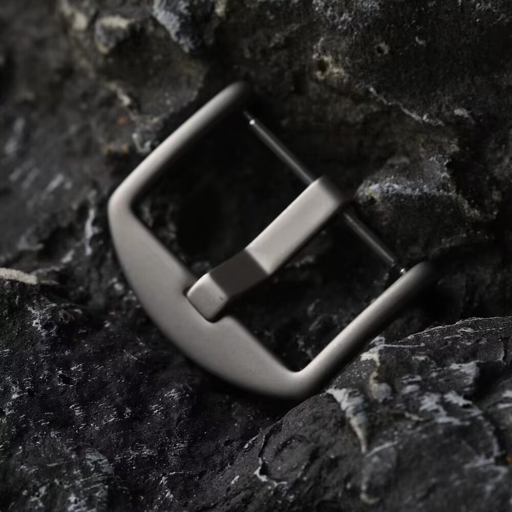 High-end Titanium Buckle 20 22 24MM Leather Rubber Watch Buckle Accessories