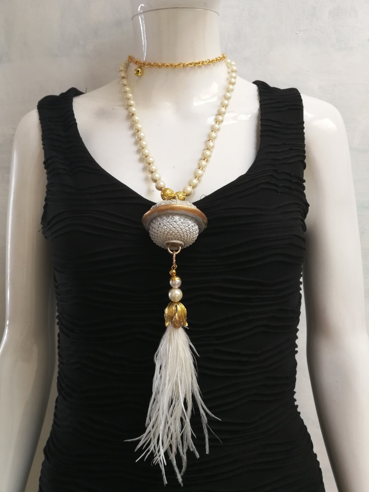 Jewelry Woman Pearl Necklace Luxury Pendant Art Deco Jellyfish Ostrich Feather