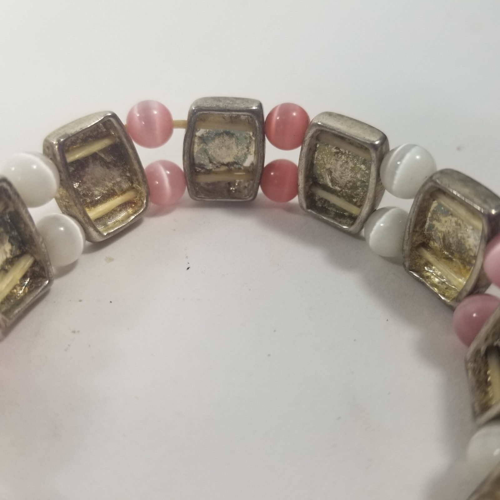 Vintage White Pink Silver Tone Bead Stretch Bracelet